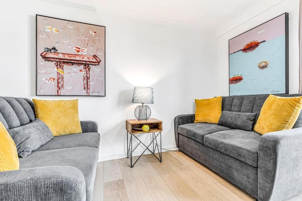 Luxaway In Earls Court - Sleeps Up To 10 Apartment