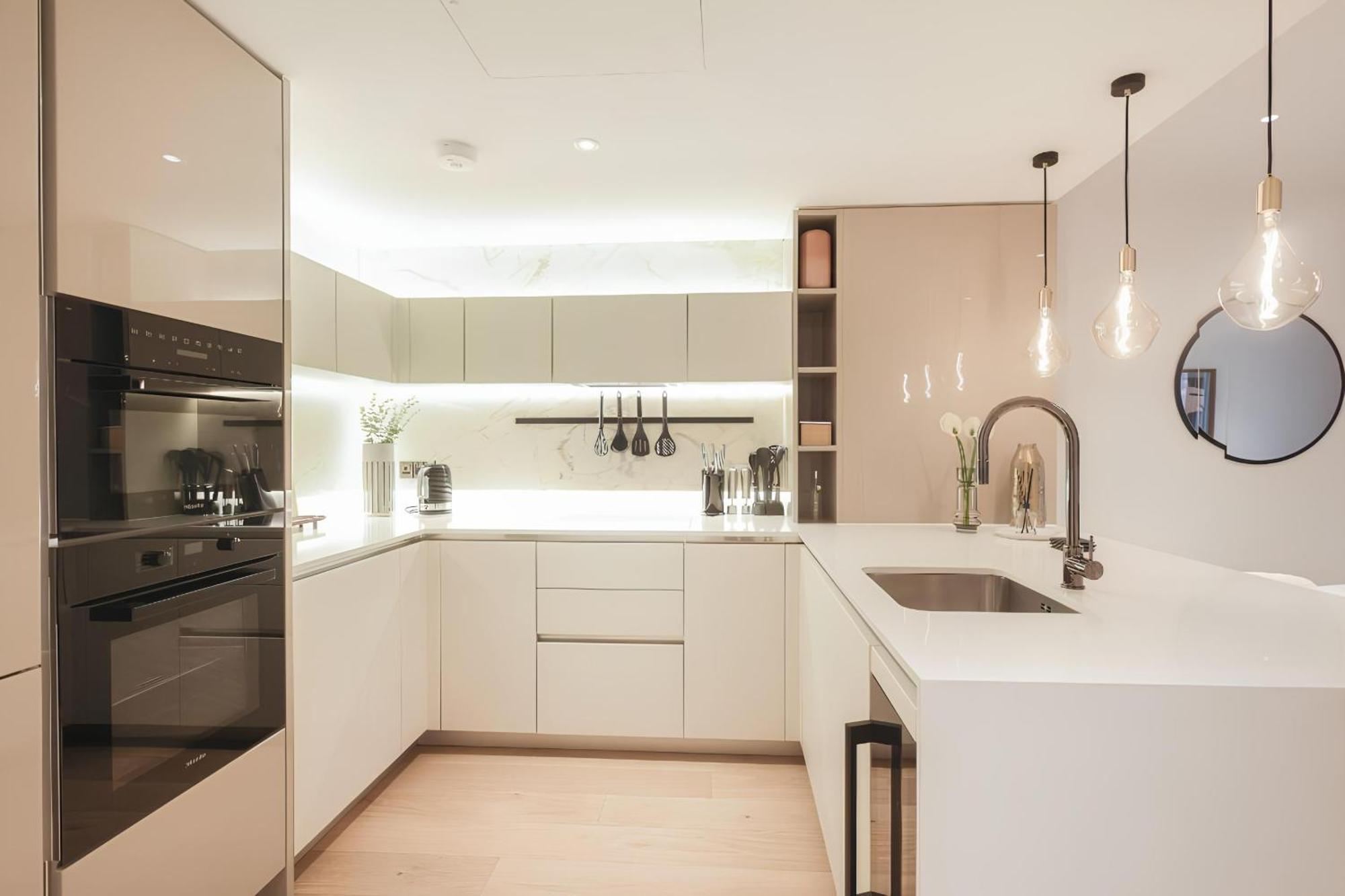Fabulous Westfield 2 Bed Apartment