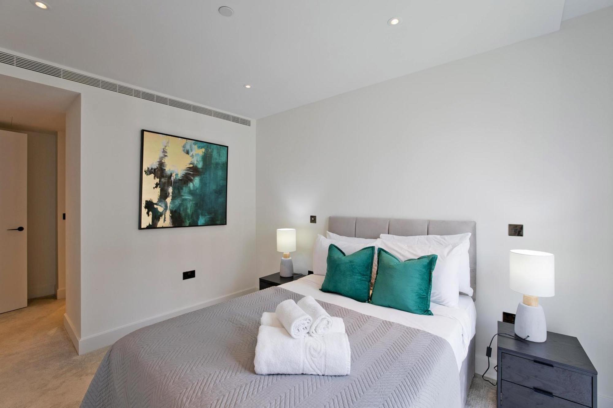 Apartment Fabulous Westfield 2 Bed