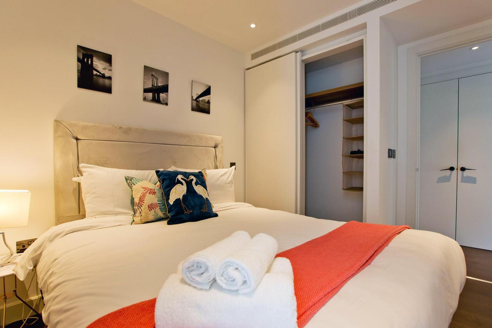 Fabulous Westfield 2 Bed