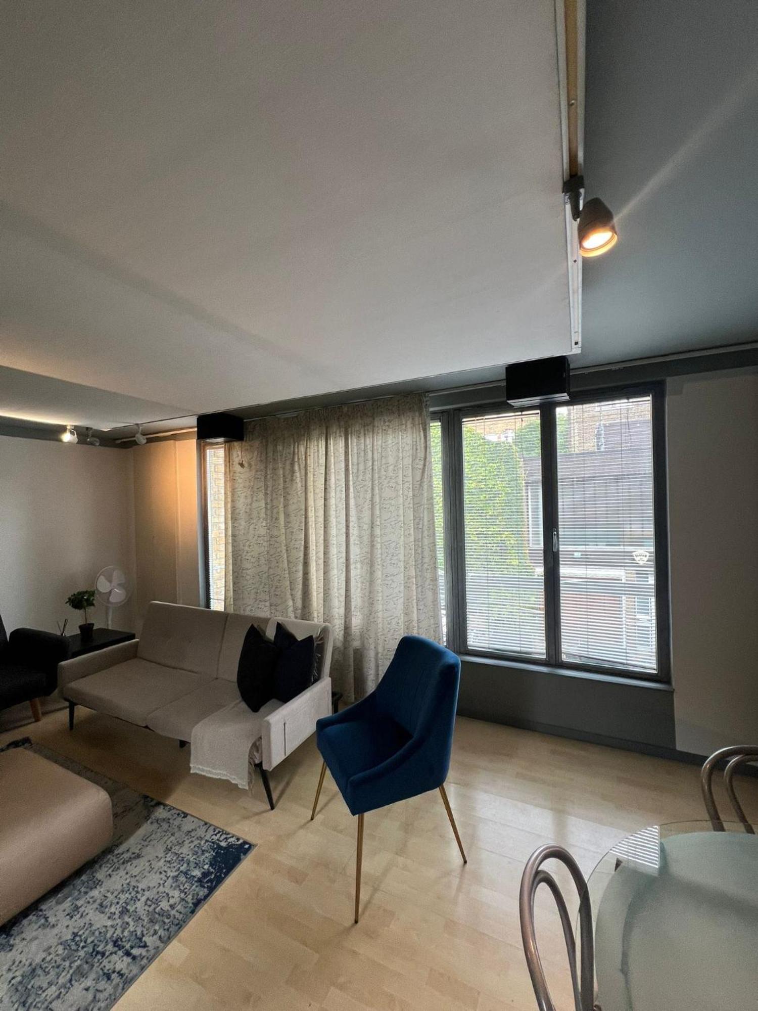 One Bed House In Camden Town London