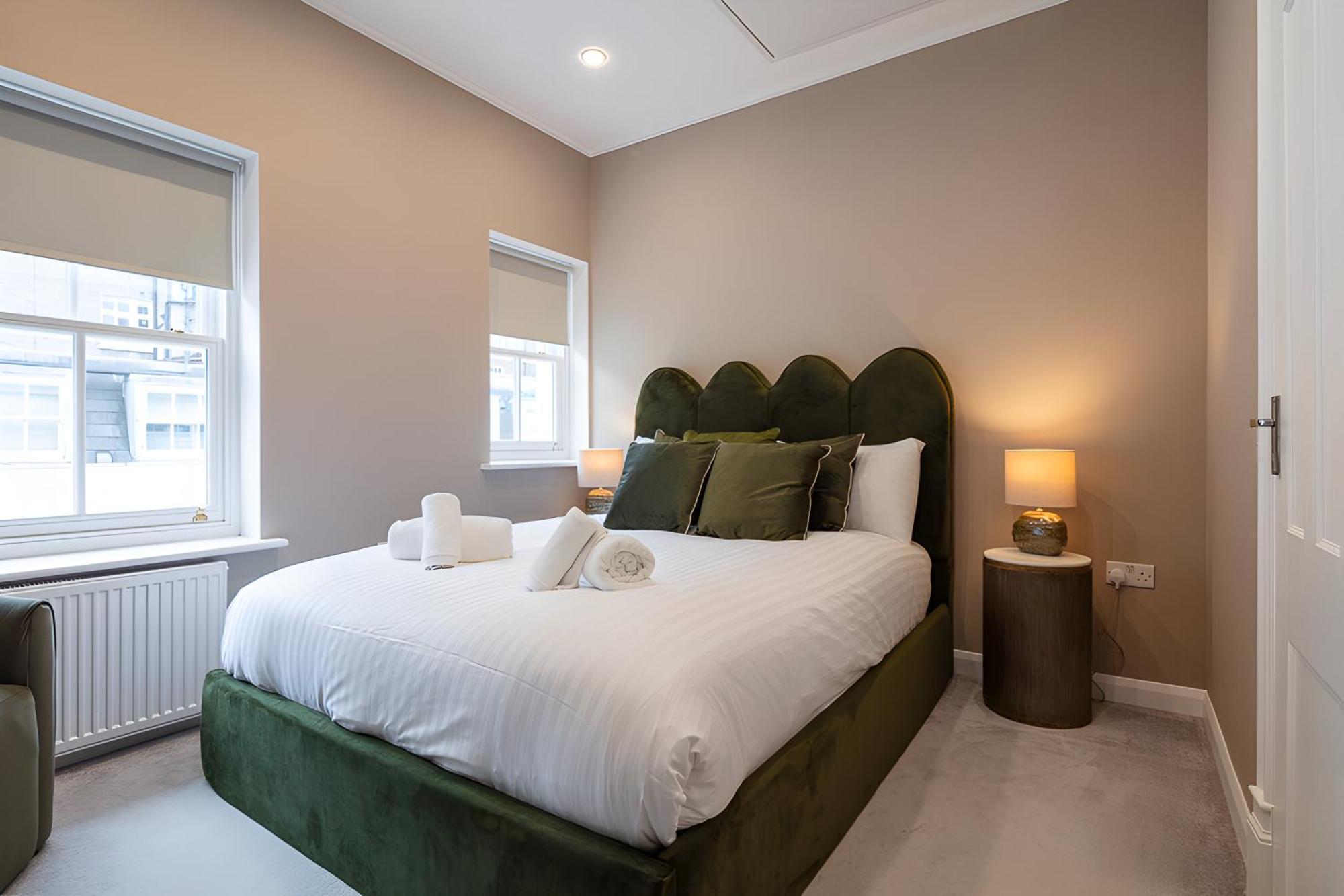 Impressive 5beds House In South Kensington Holiday home London