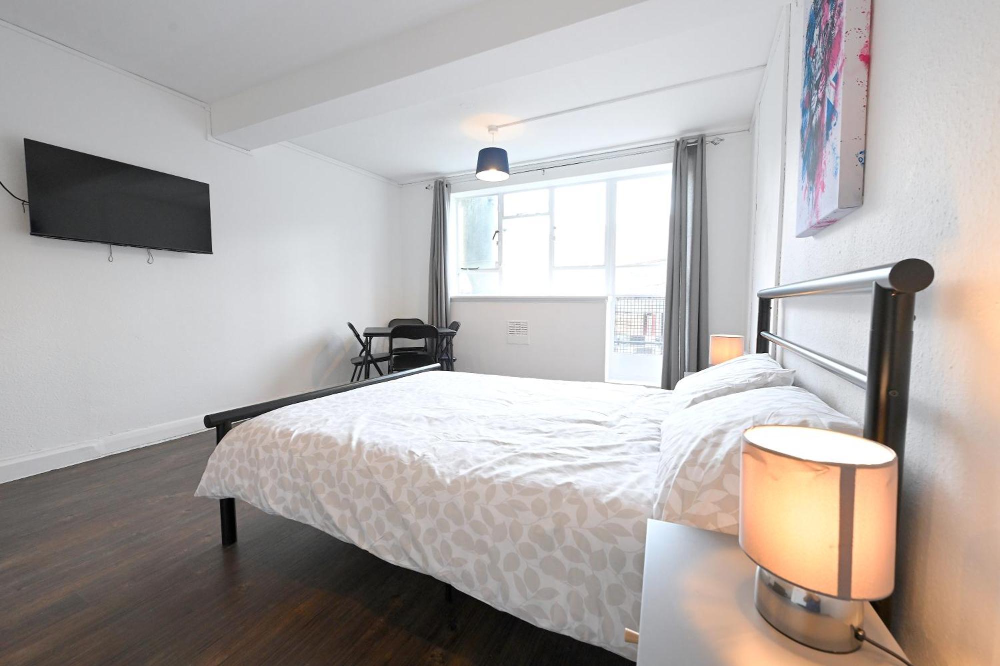 Centrally Located Flat In Leicester Square