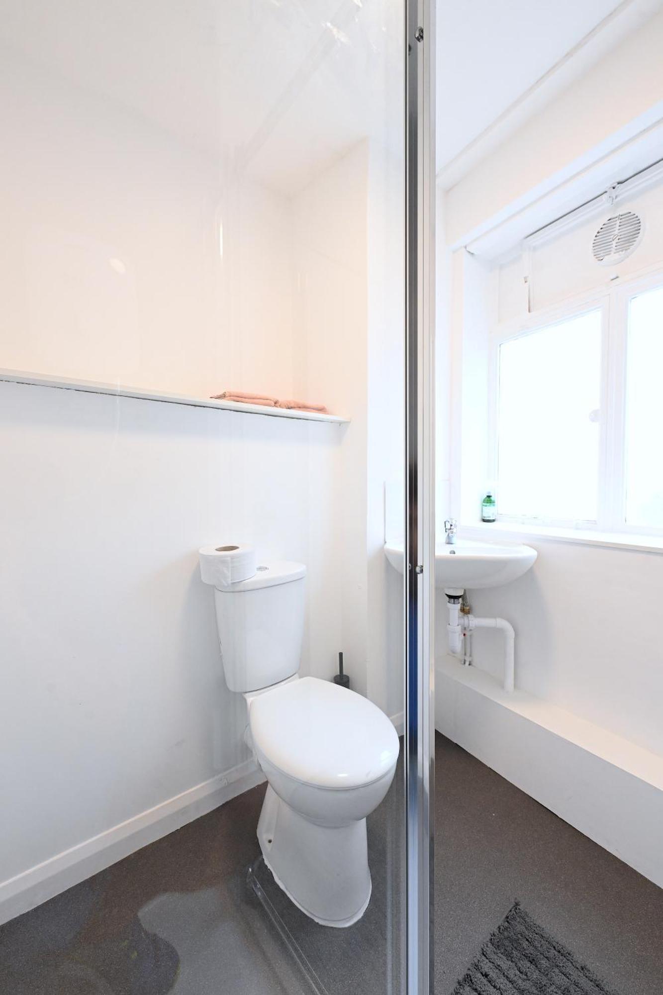Apartment Centrally Located Flat In Leicester Square