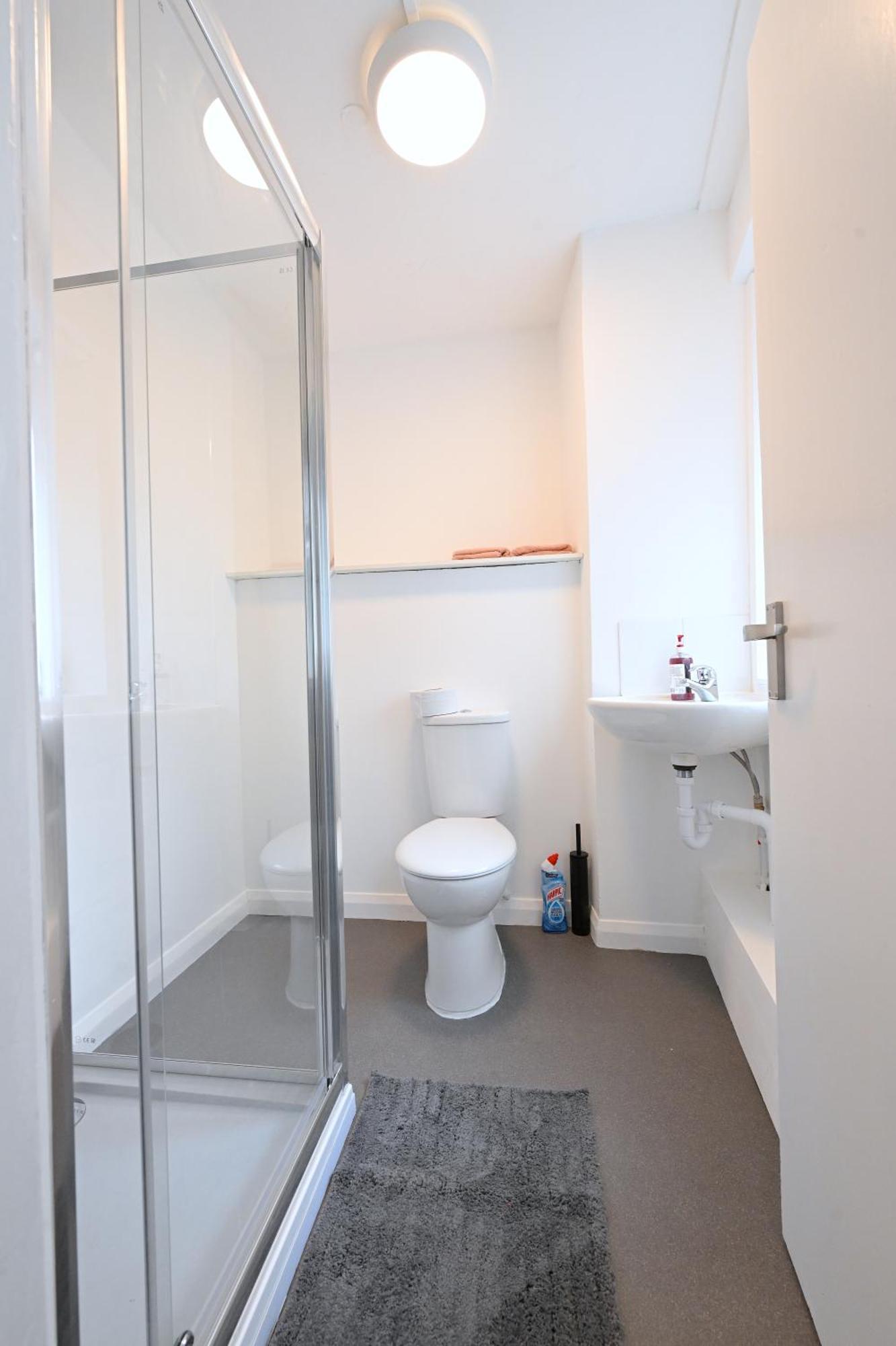 Centrally Located Flat In Leicester Square Apartment London