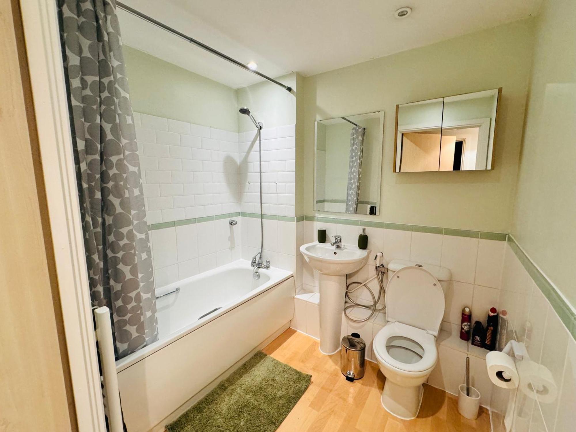 Homestay Trentham London