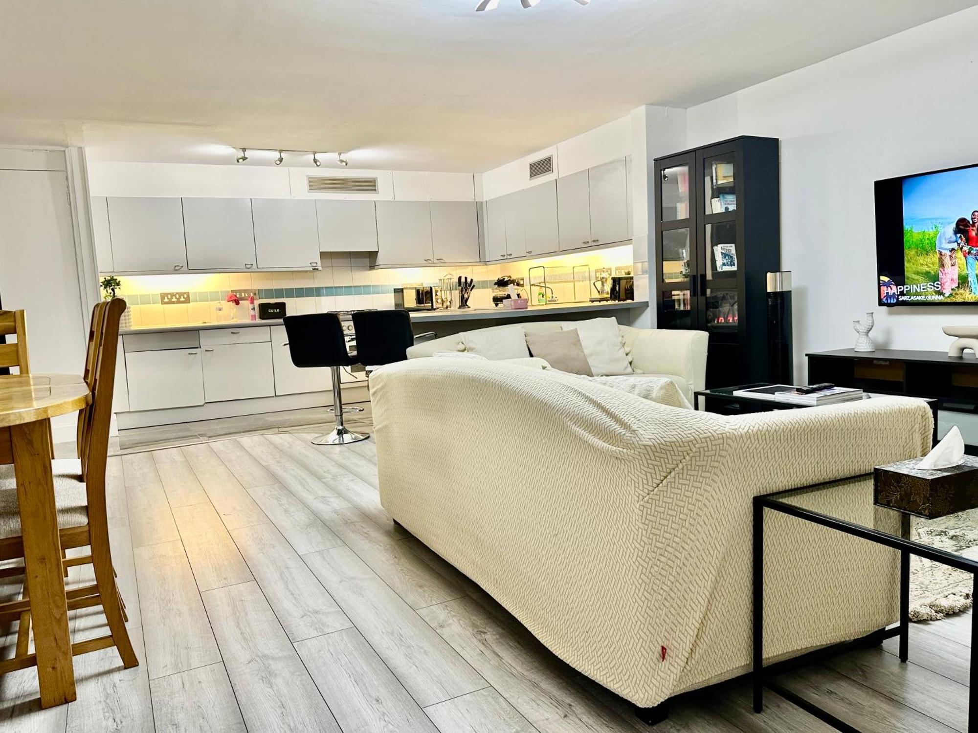 Bright 1br Flat Walk To Hyde Park, Queensway And Paddington Apartment *