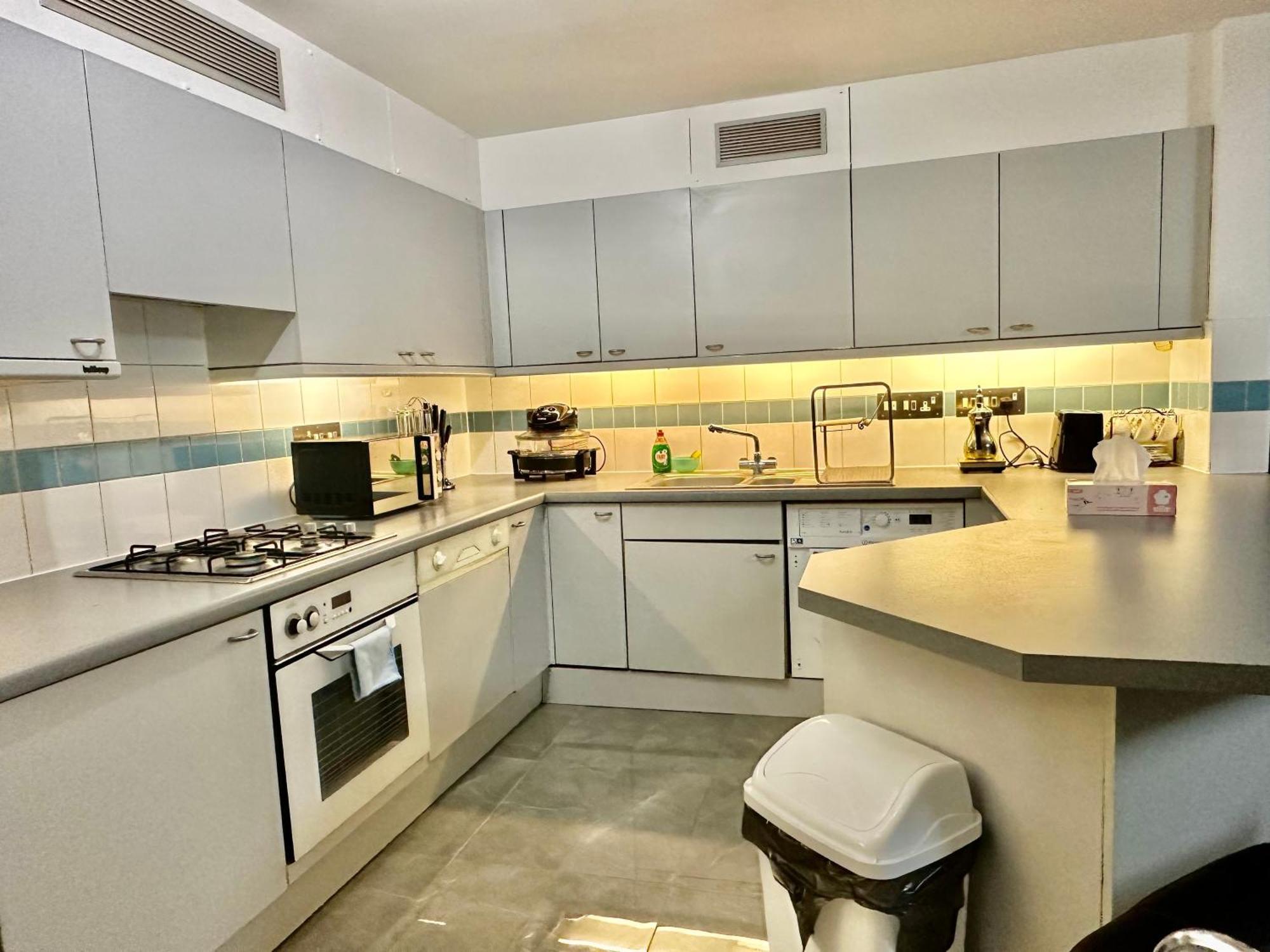 Bright 1br Flat Walk To Hyde Park, Queensway And Paddington Apartment London