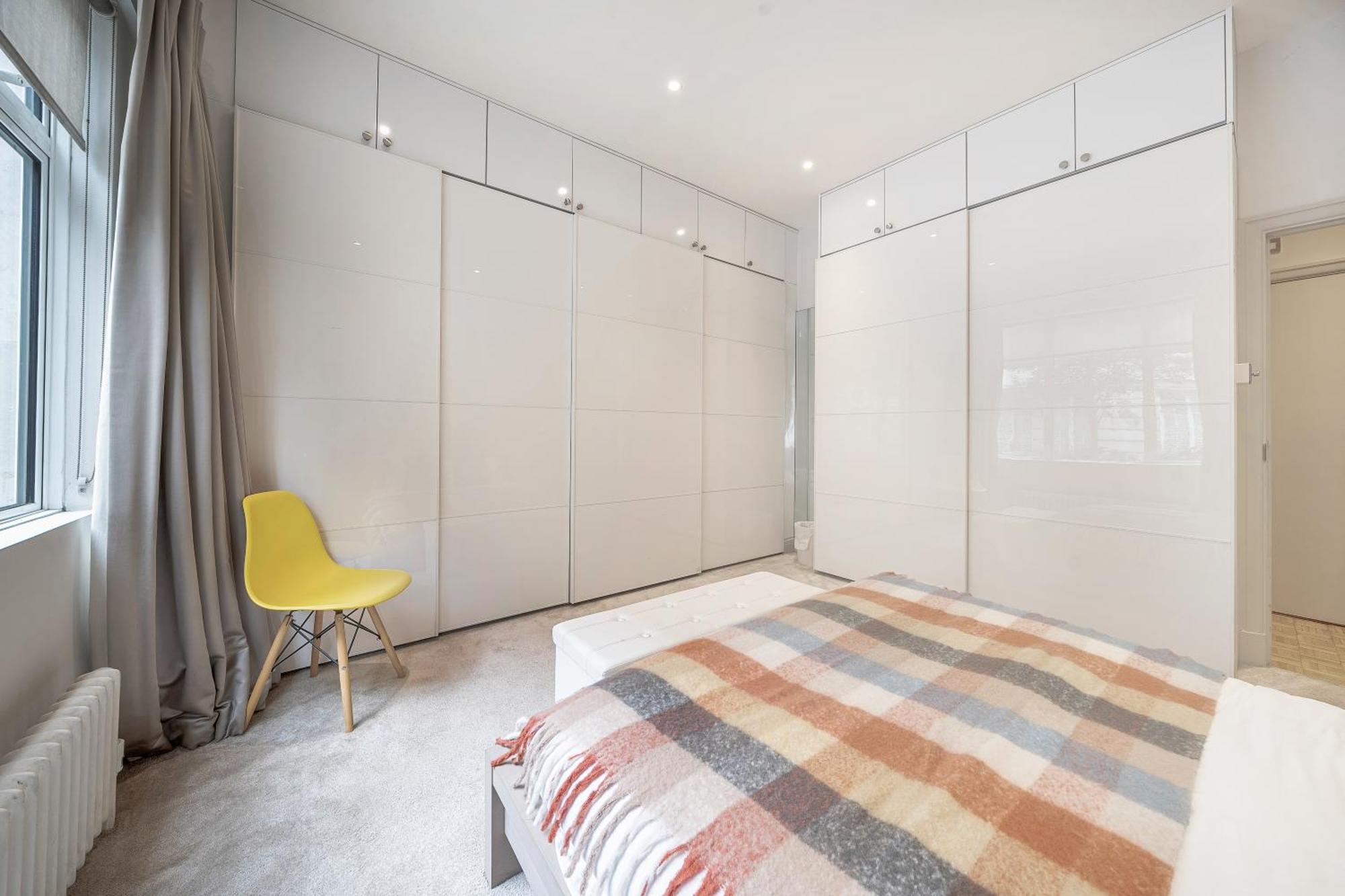 Luxurious Two-bedroom Haven In Marylebone Apartment