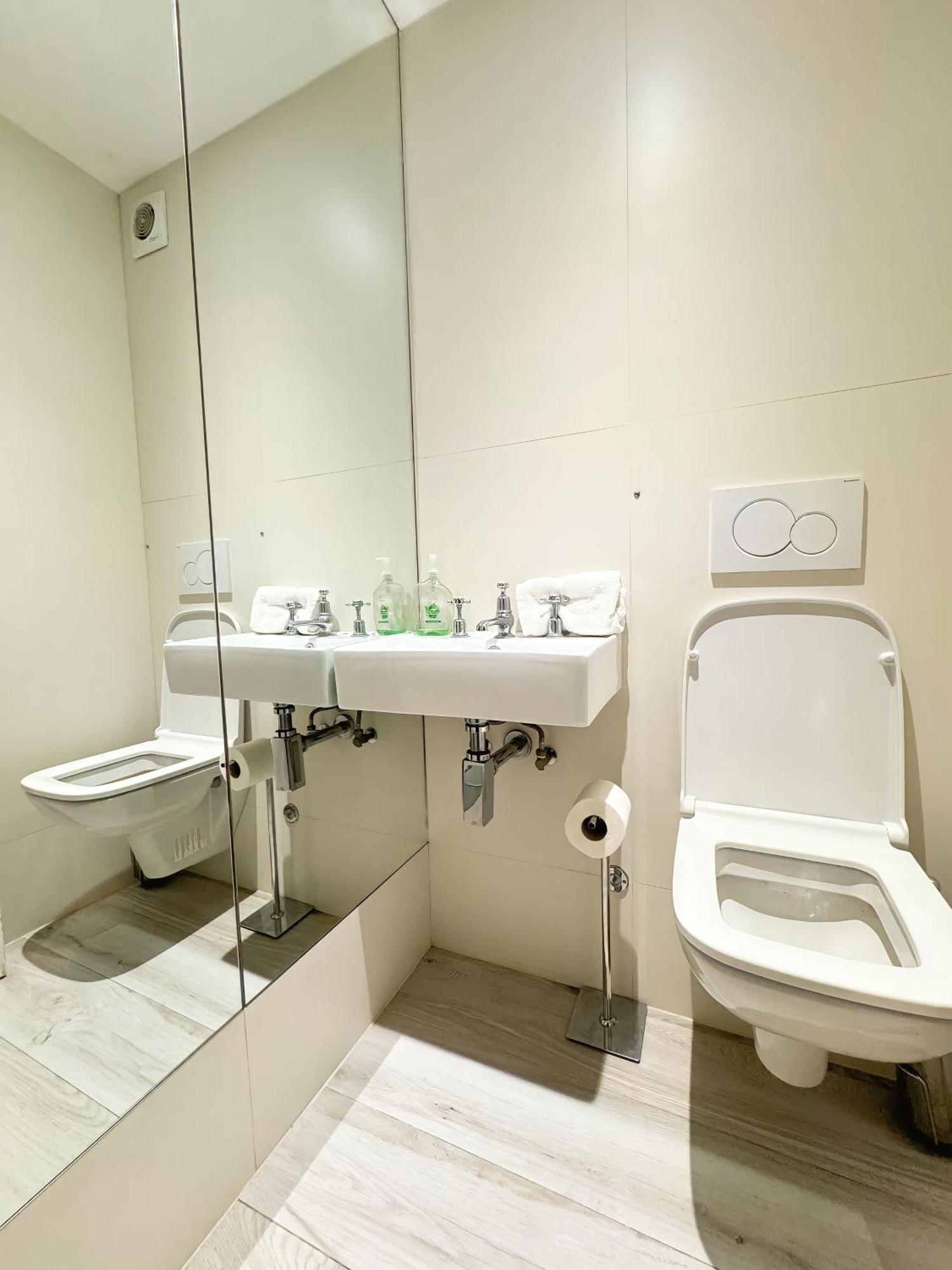 Kensington Premium Three Bed London