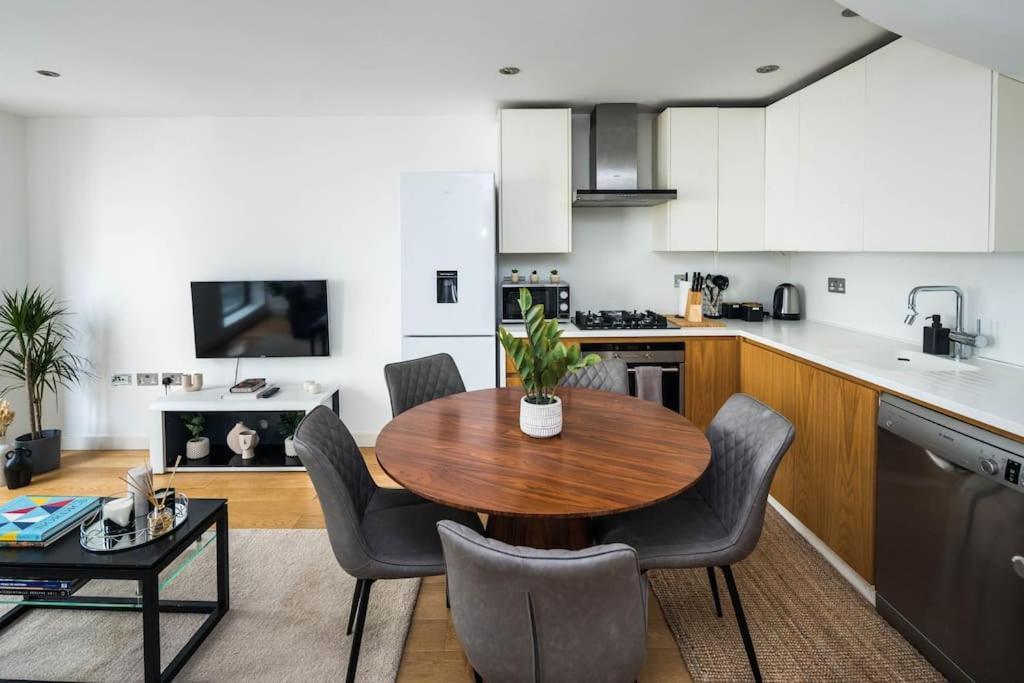 Prime Location Mews! Ferienhaus