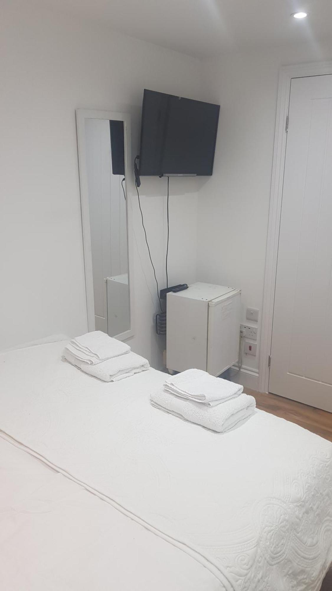 Cosy One Bedroom Flat In Apartment London