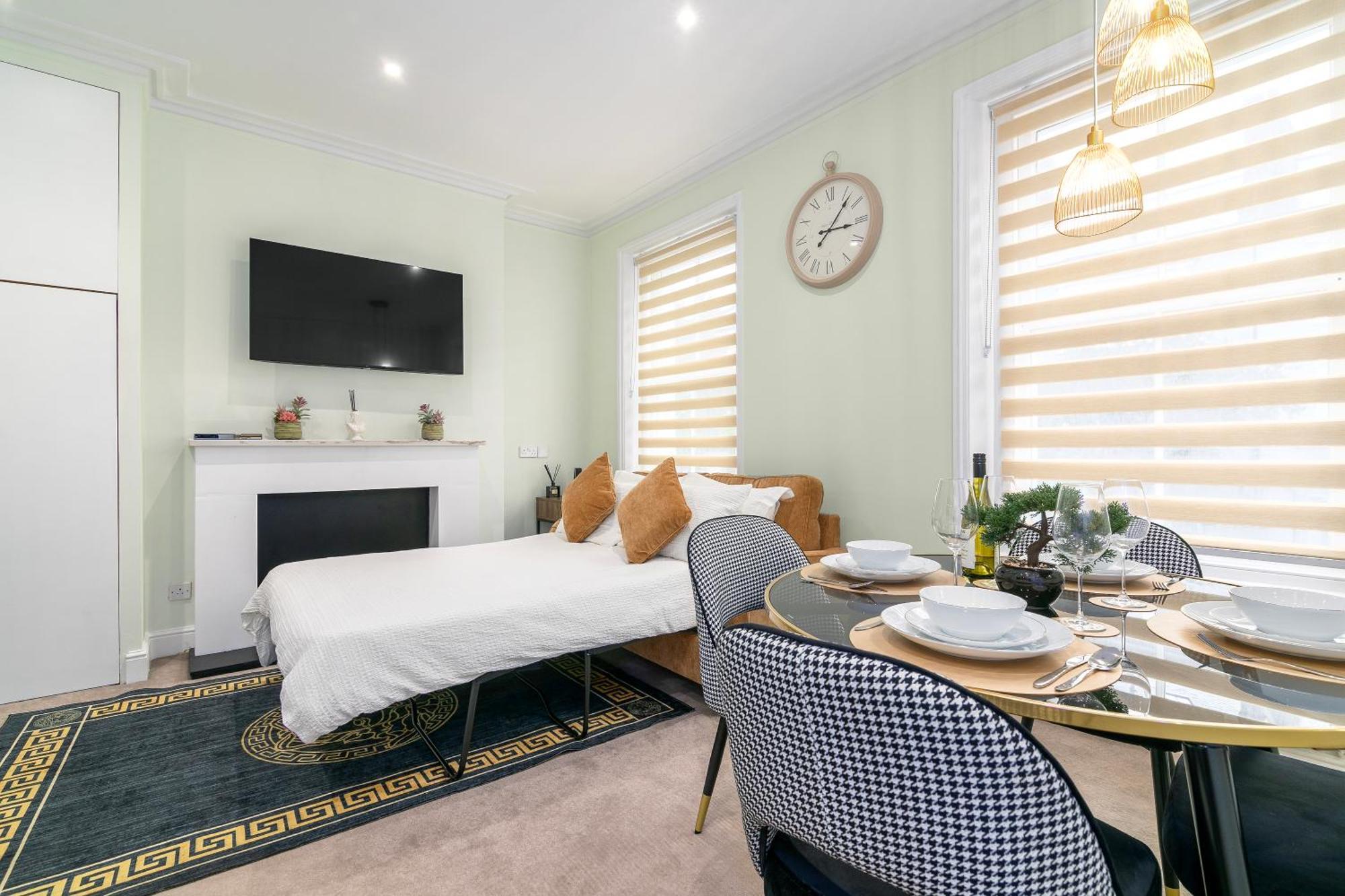 Modern Flat 5 Min To Holland Park! Apartment *