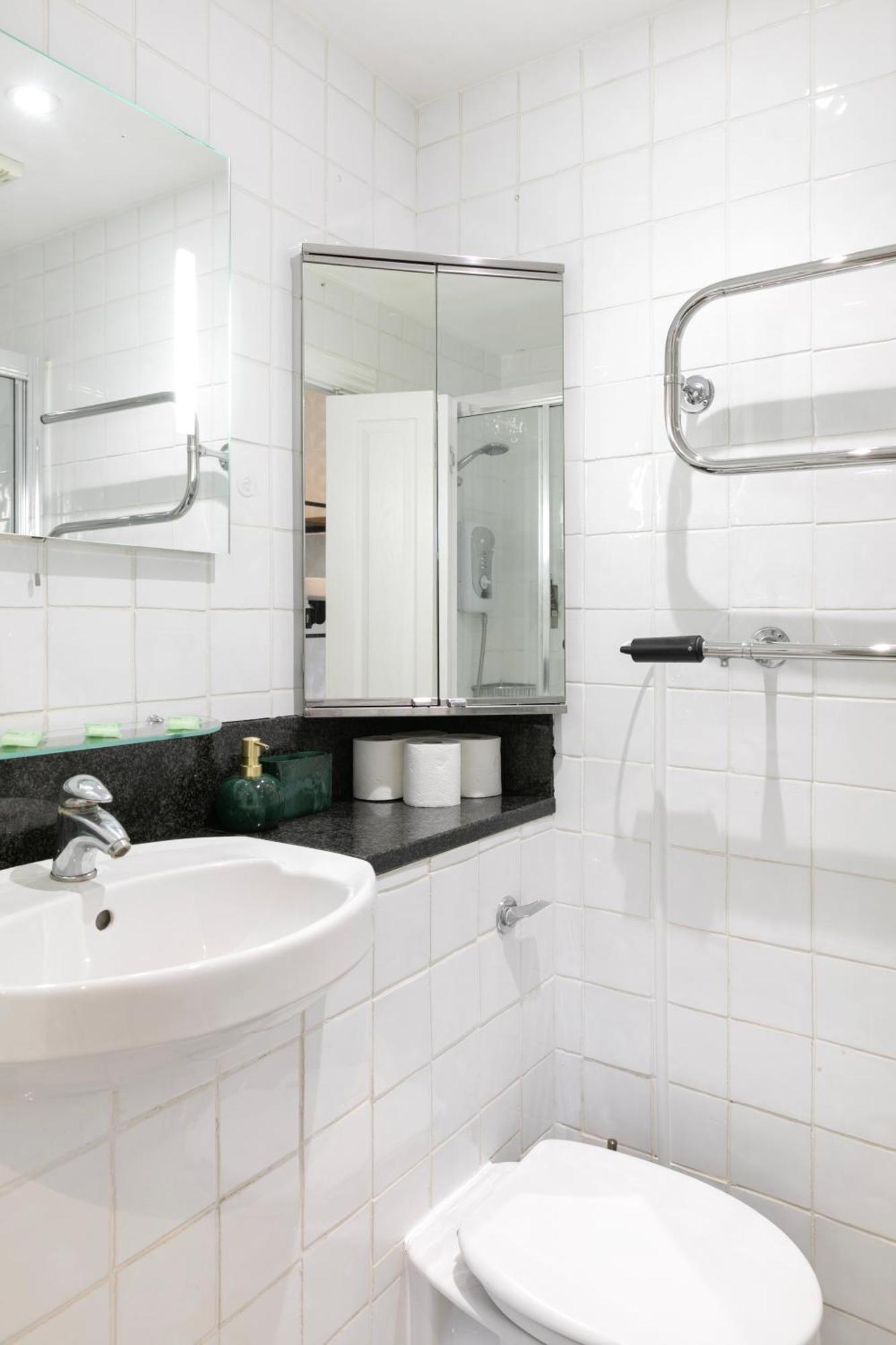 Apartment Modern Flat 5 Min To Holland Park!