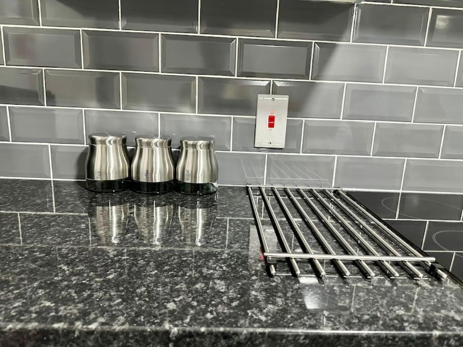 Apartment Urban Serenity South East 3 Bedroom House