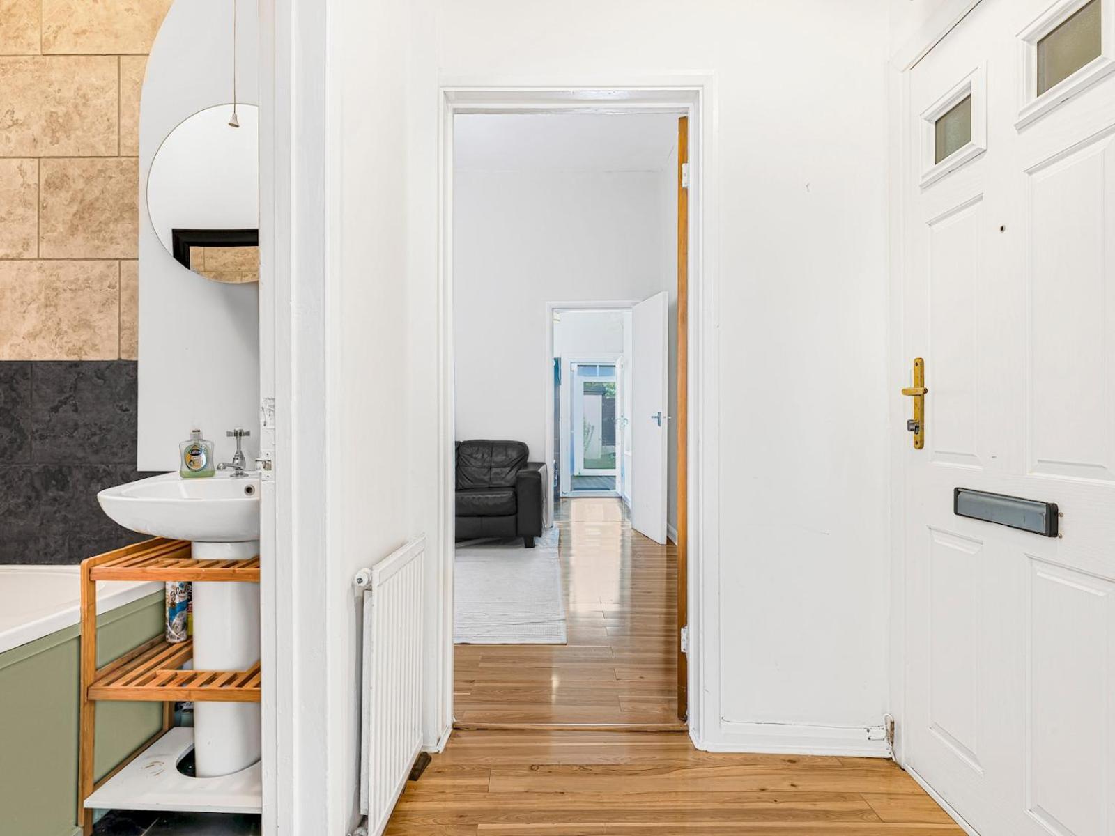 Bright & Cozy East 1-bed Flat With Garden Apartamento