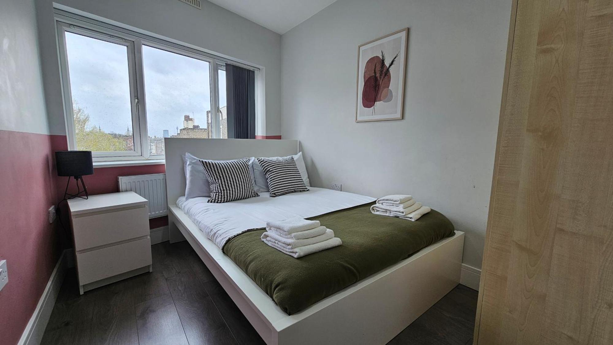Charming Chalk Farm Apartment