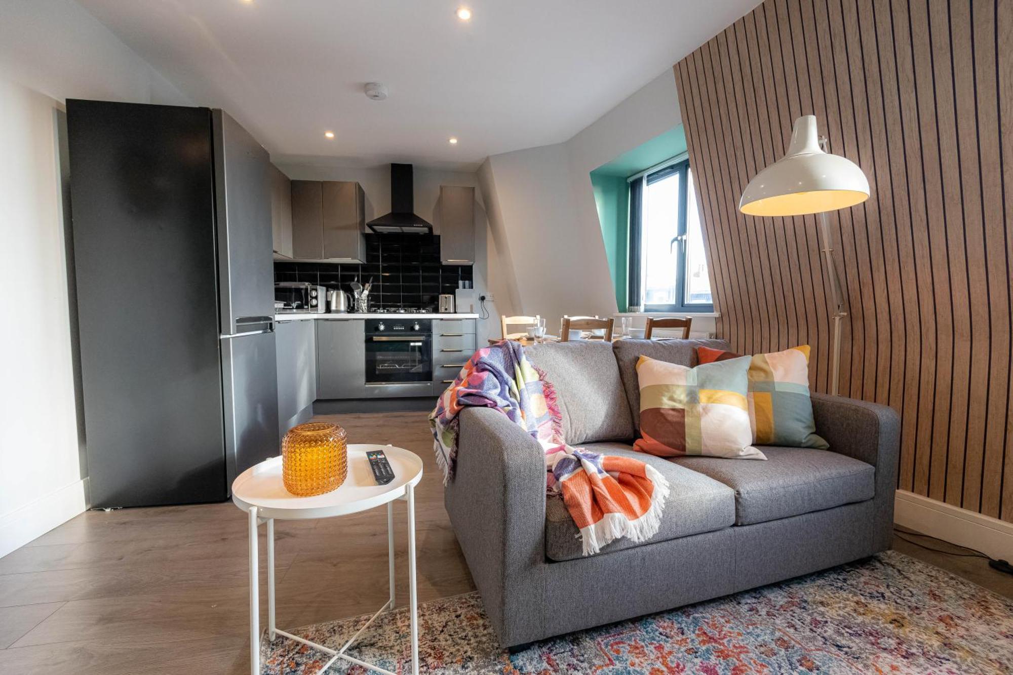 Charming Chalk Farm Apartment