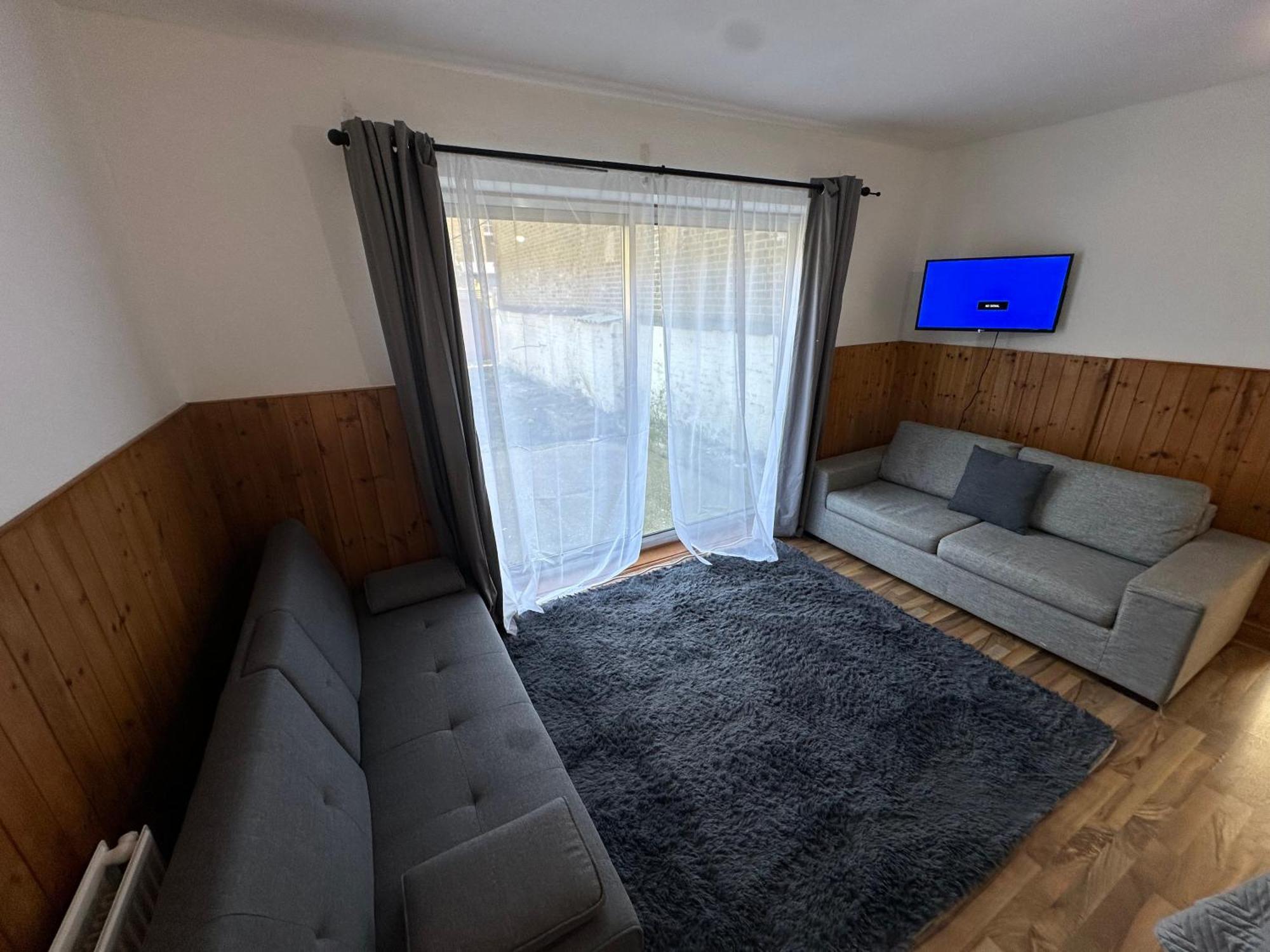 Ustay Fulham Apartment