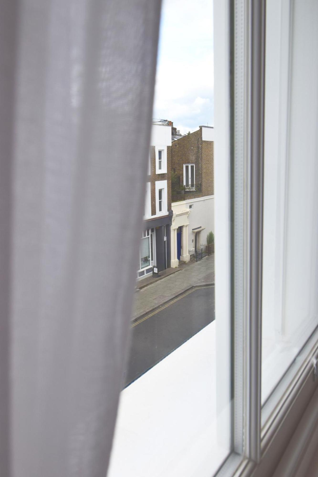 B Comfort Apartment London