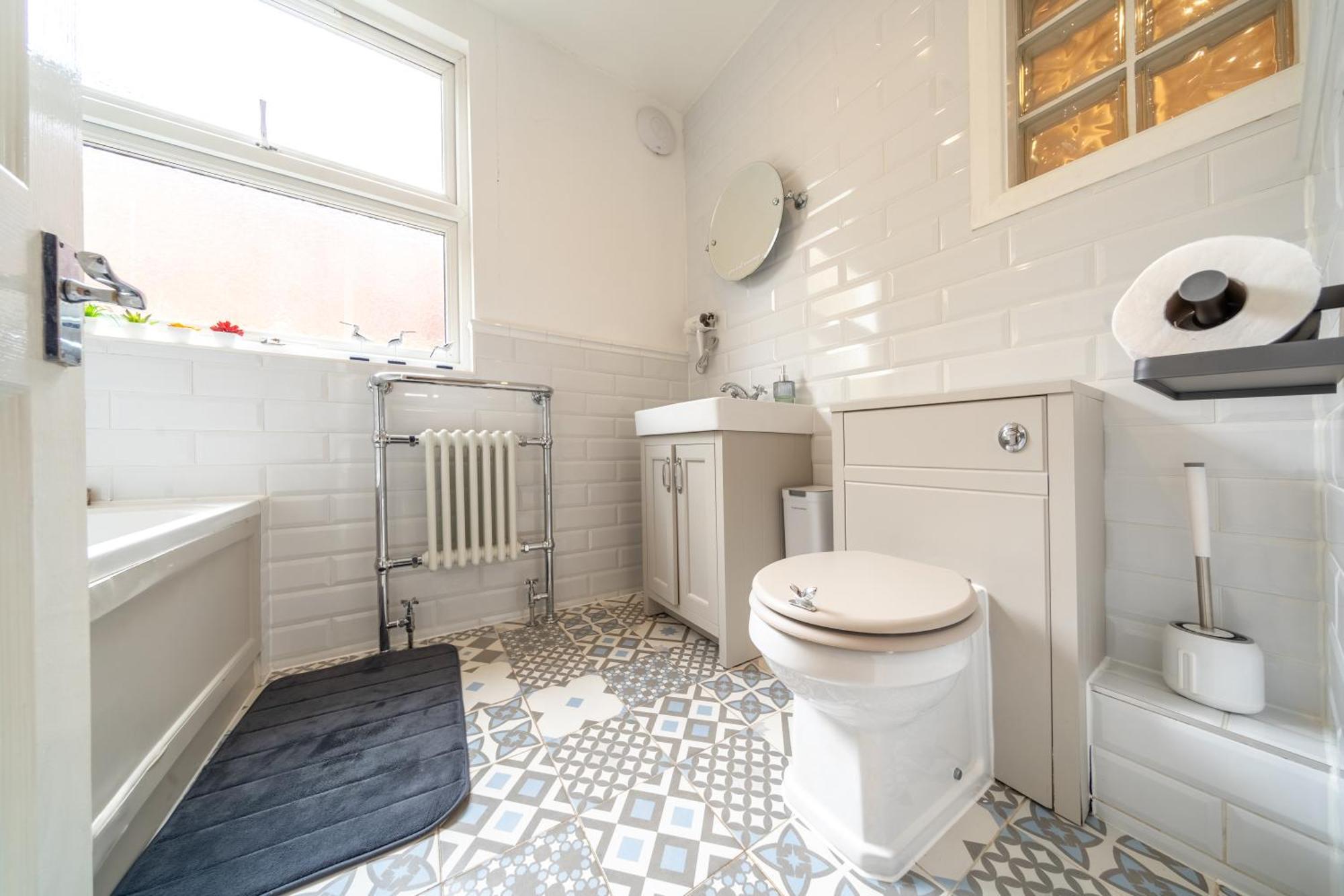 Beautiful 2 Bedroom With Private Garden In Wimbledon - Minutes From Apartment