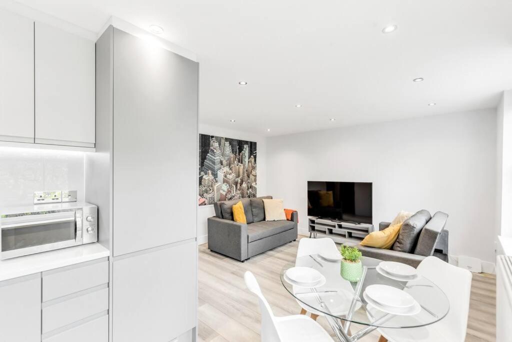 Lux St Johns Wood - Sleeps 7
