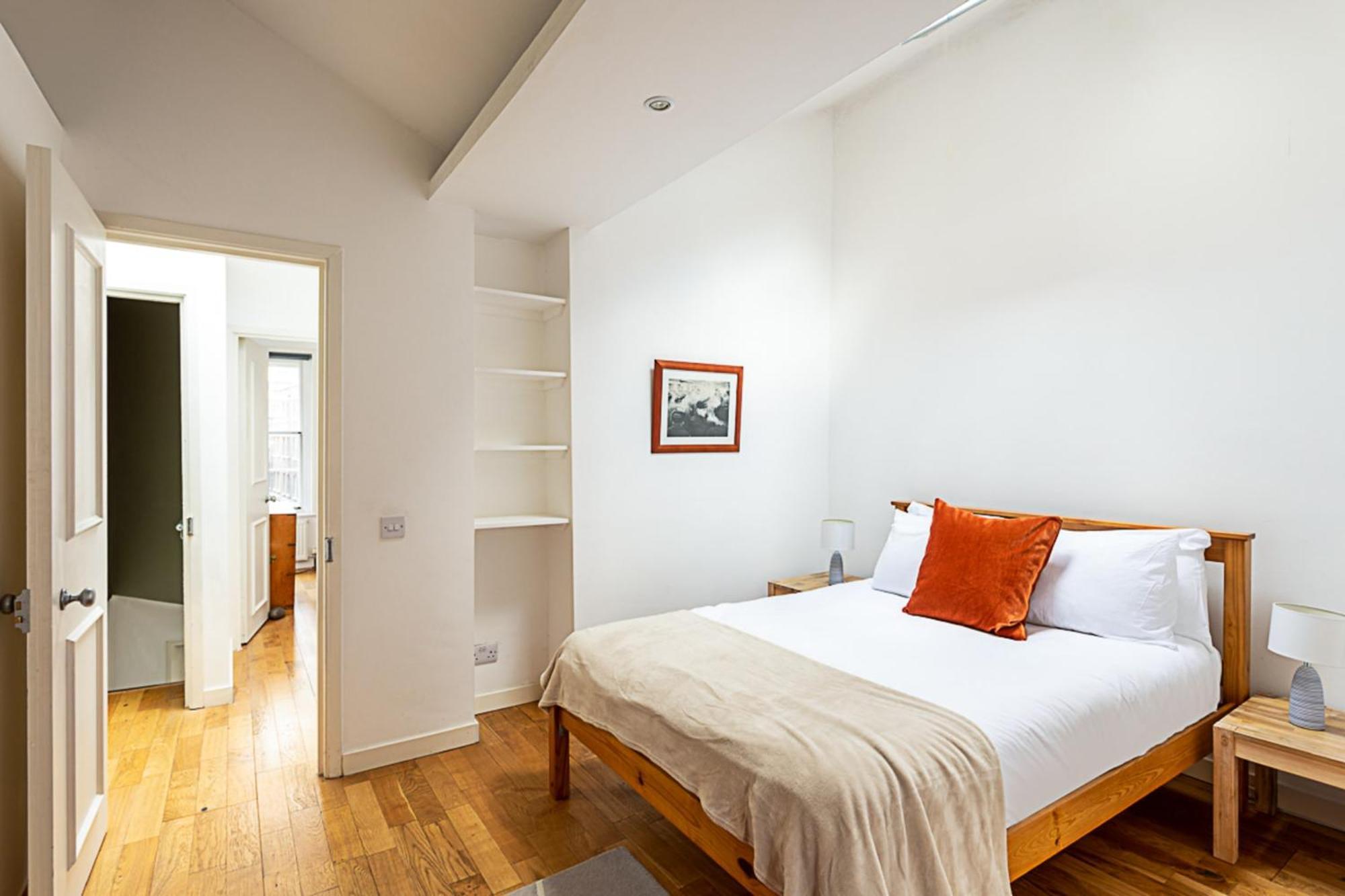 Farringdon Leo Loft London