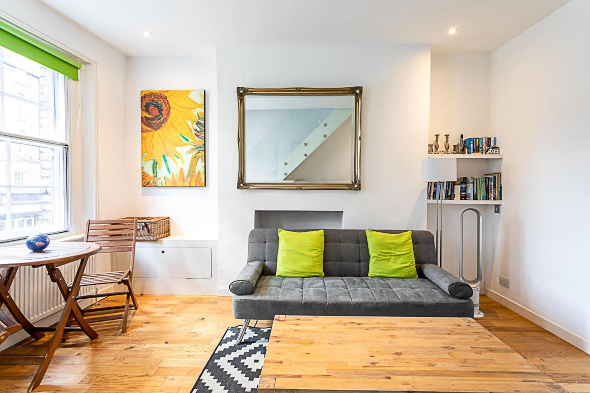 Farringdon Leo Loft London