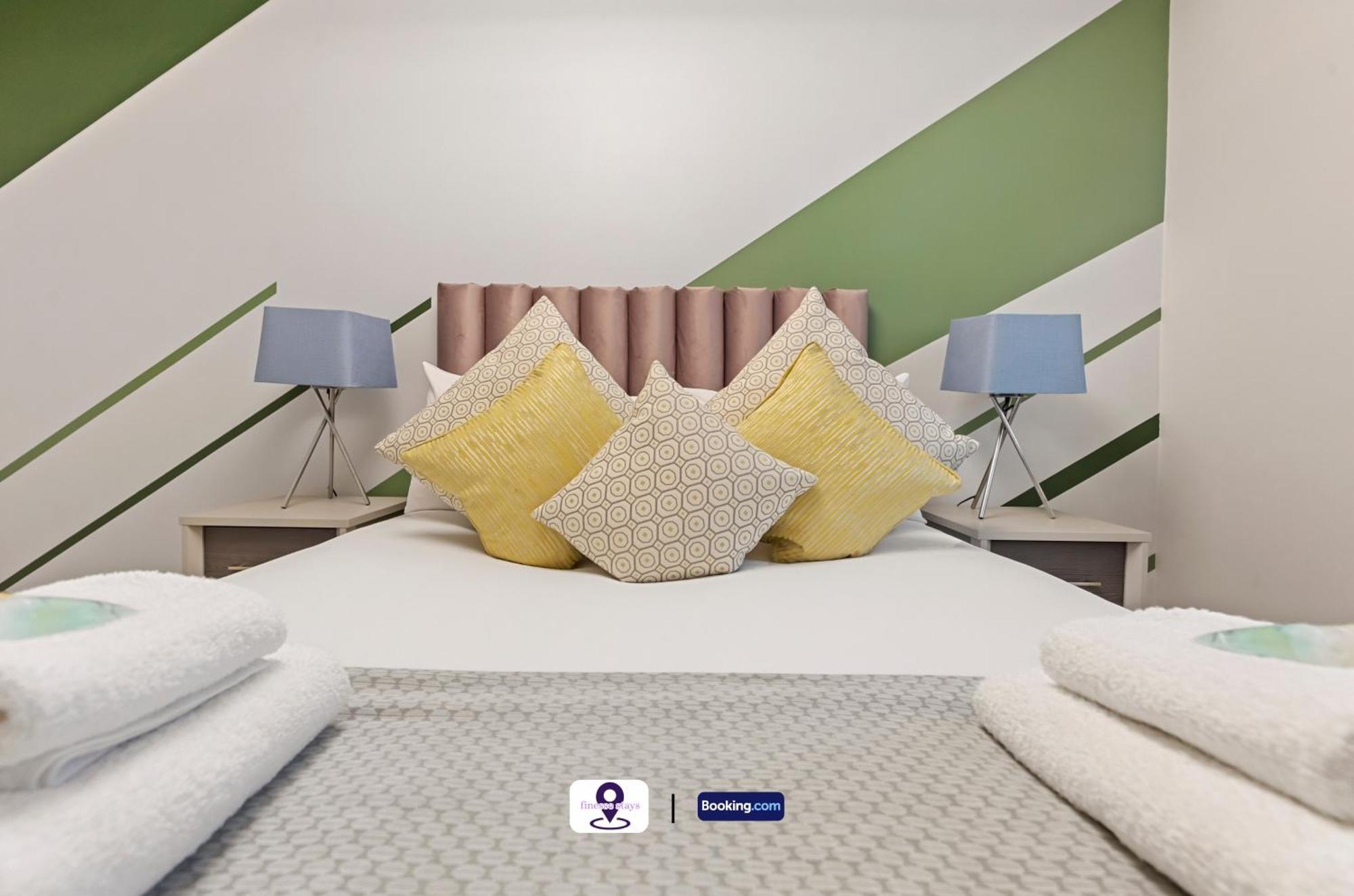 Last-minute Grabs ! Limited Time L Exclusive On 2 Bedroom, High Spec Luxury Flat By Finesse Short Lets & Serviced With Free Wifi Apartment *