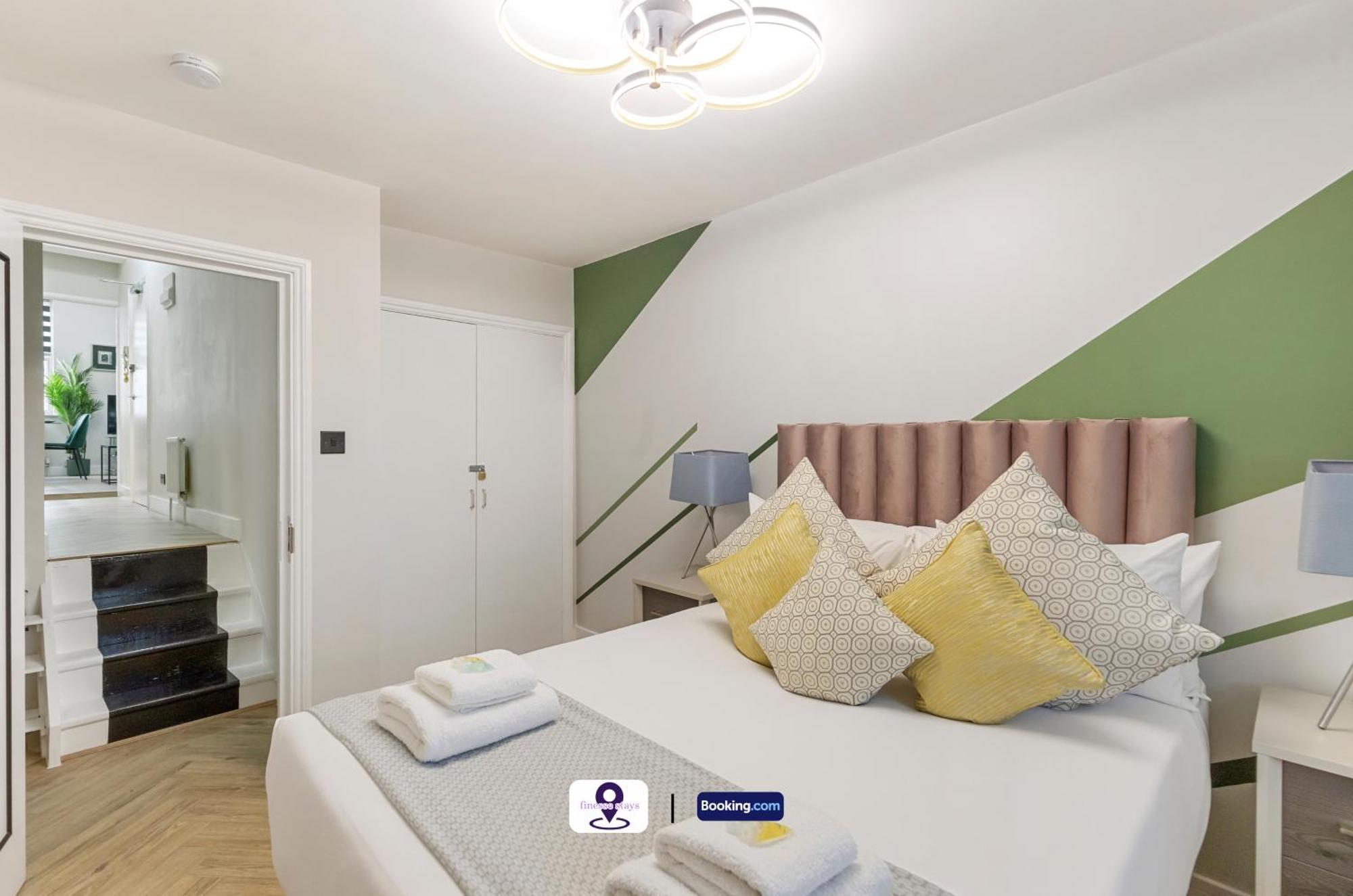 Apartment Last-minute Grabs ! Limited Time L Exclusive On 2 Bedroom, High Spec Luxury Flat By Finesse Short Lets & Serviced With Free Wifi *