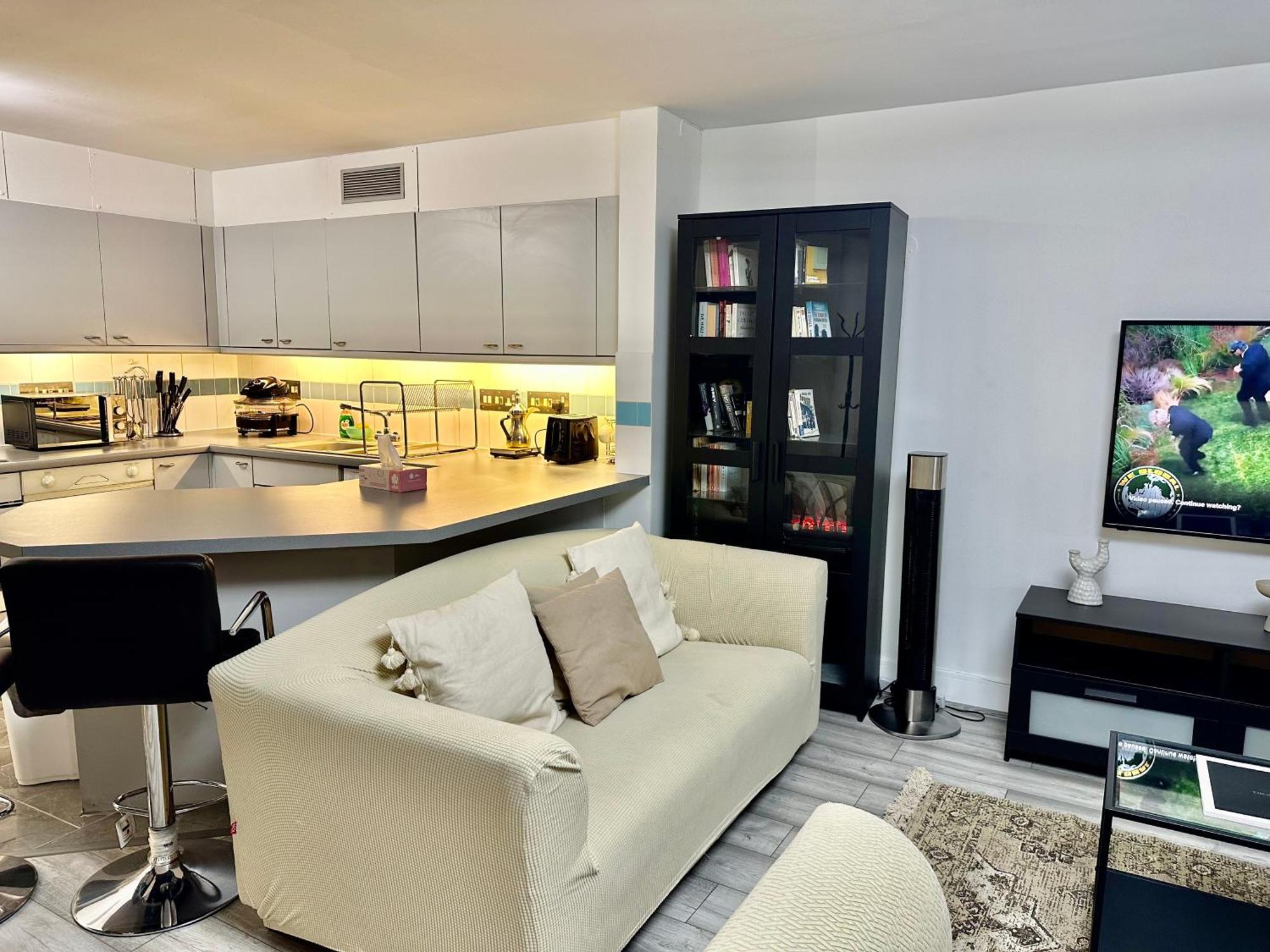 Bright 1br Flat Walk To Hyde Park, Queensway And Paddington Apartment *
