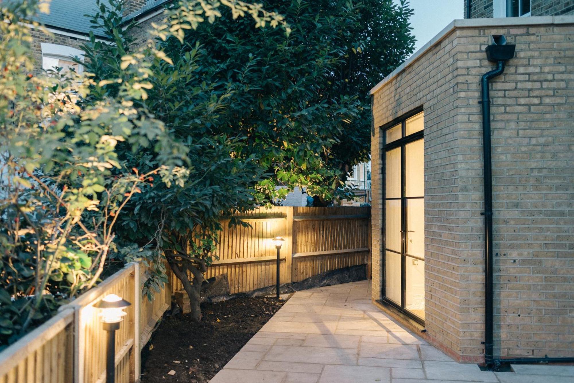 Lin Song House South Garden Getaway * London