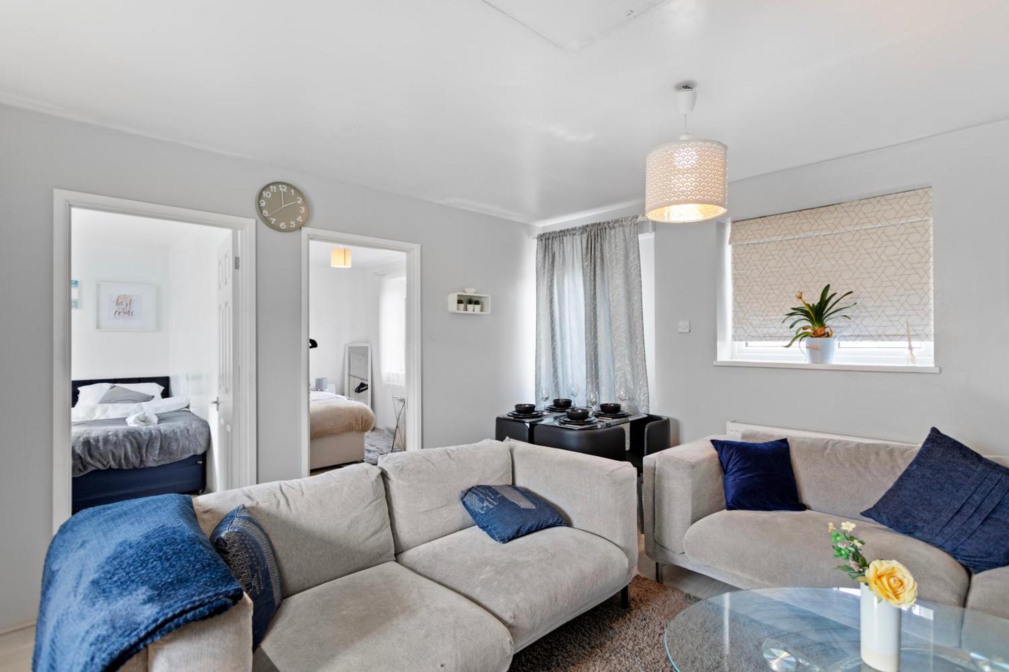Cozy 3-bed House Near Lcy & Excel Ideal For Groups & Families * Londres