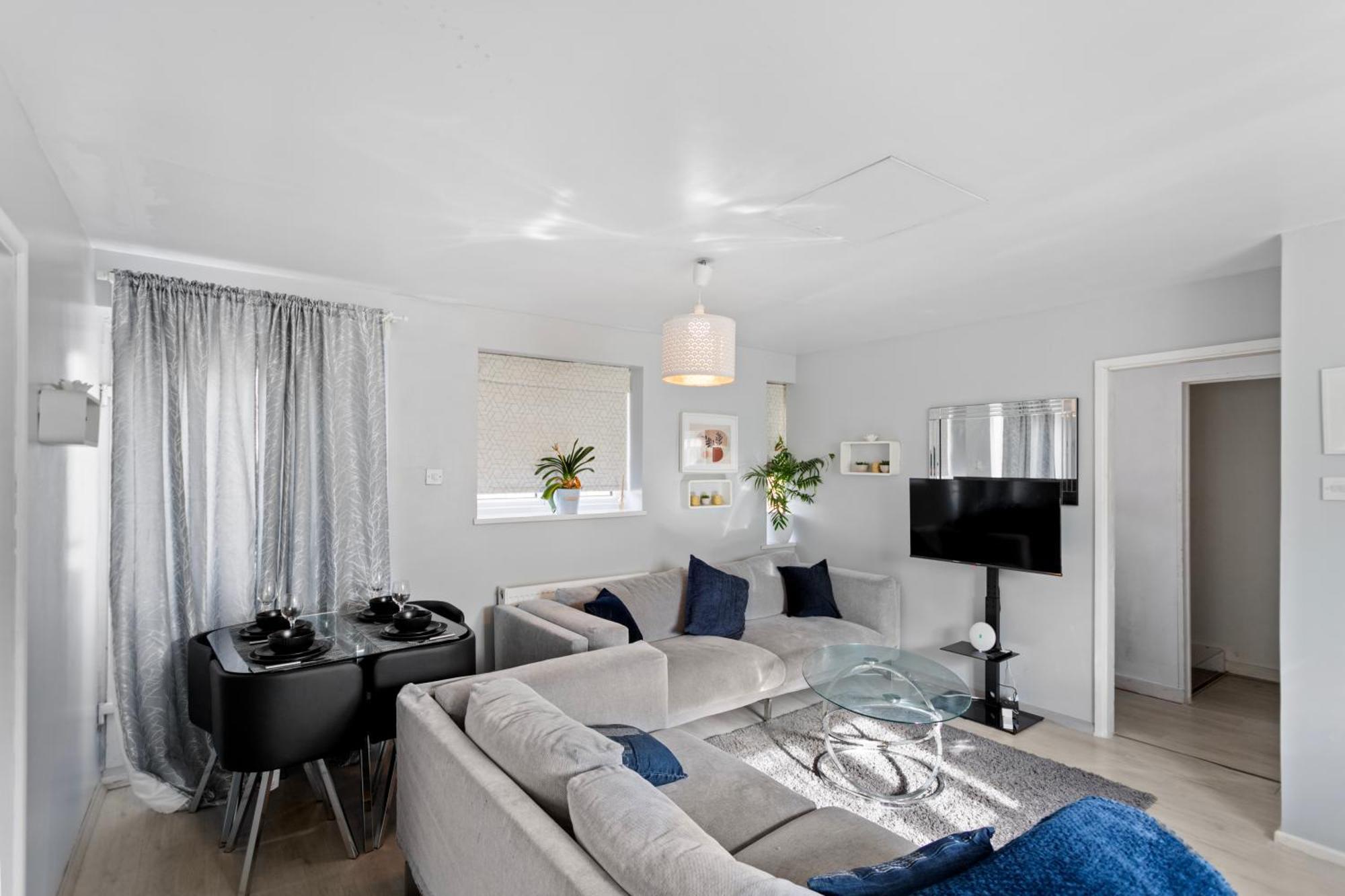 Cozy 3-bed House Near Lcy & Excel Ideal For Groups & Families Casa de férias *