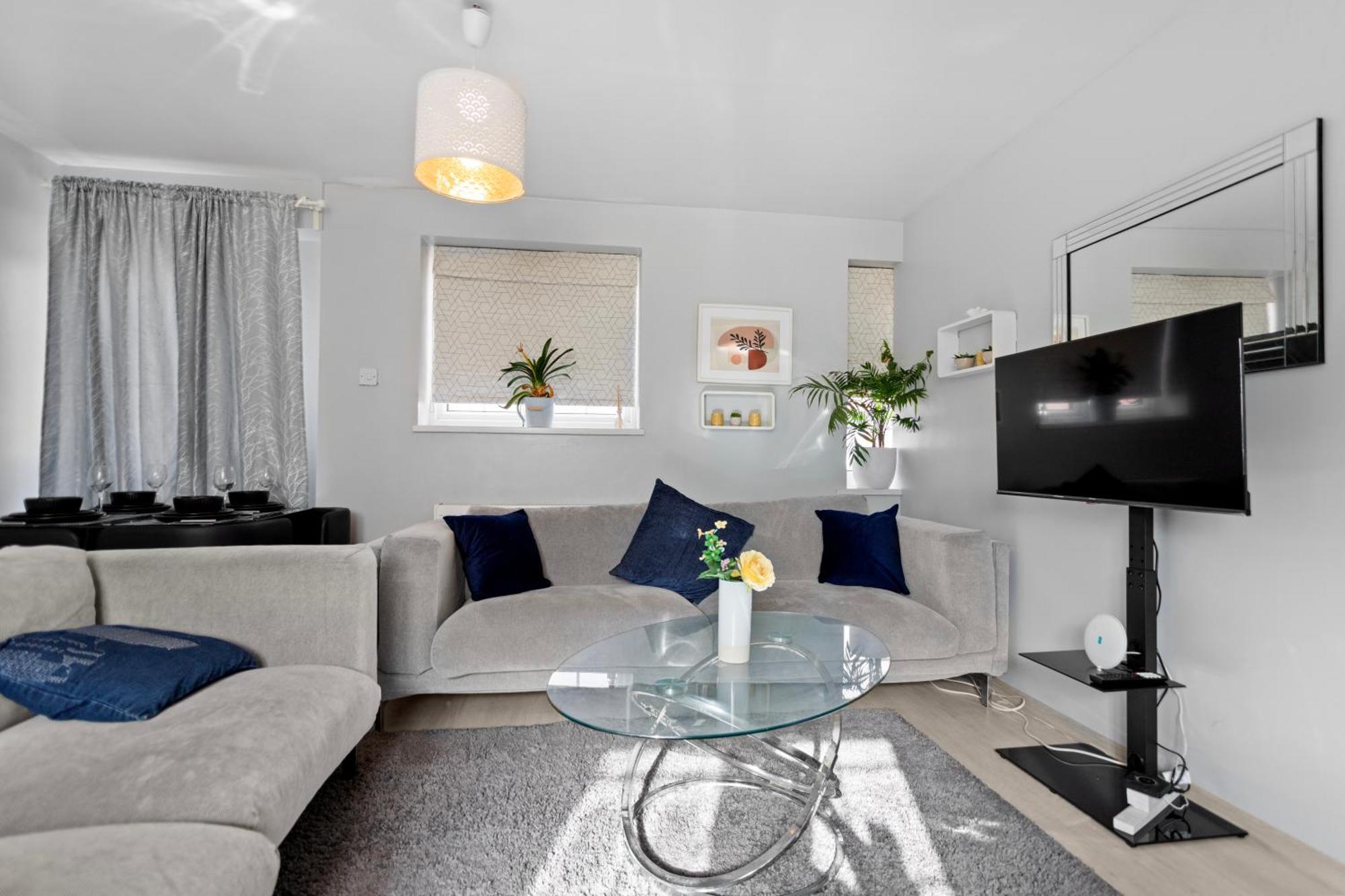 Casa de férias Cozy 3-bed House Near Lcy & Excel Ideal For Groups & Families *