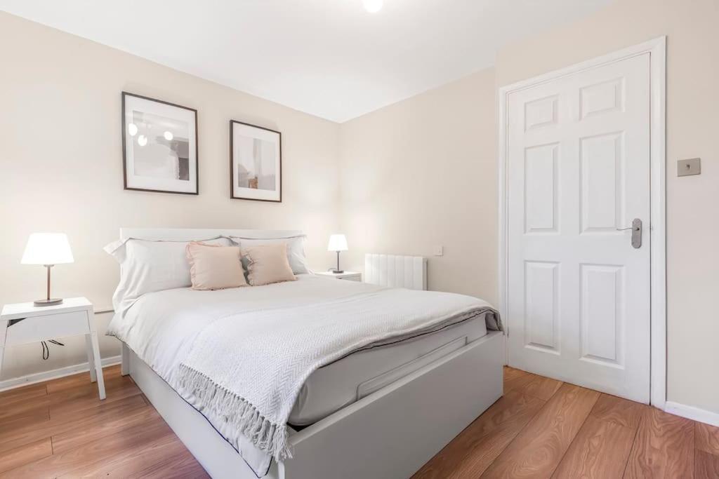Apartment The Noel Baker Retreat London