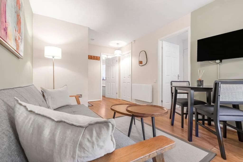 The Noel Baker Retreat Apartment London