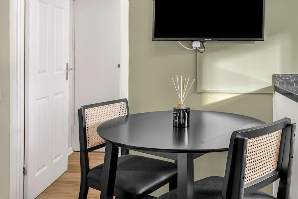 The Noel Baker Retreat Apartment London