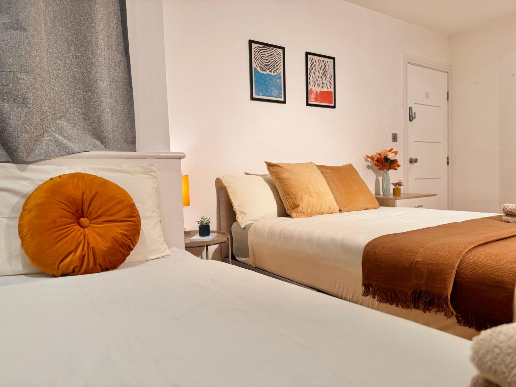 Casa de hóspedes En-suites With Free Parking 30min To Londres