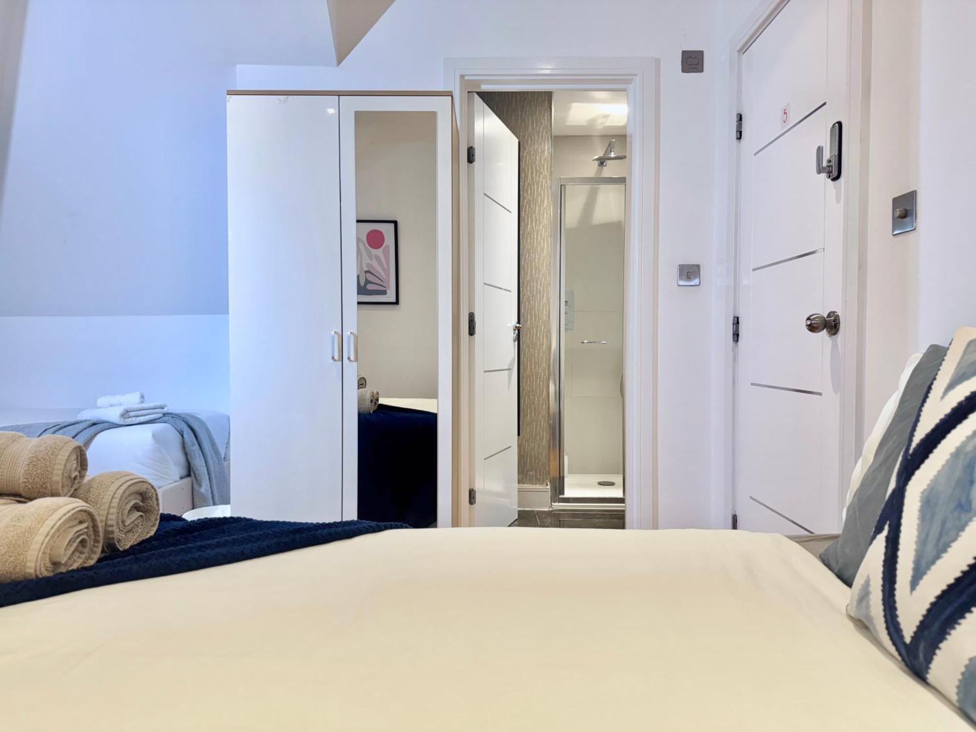 Casa de hóspedes En-suites With Free Parking 30min To *