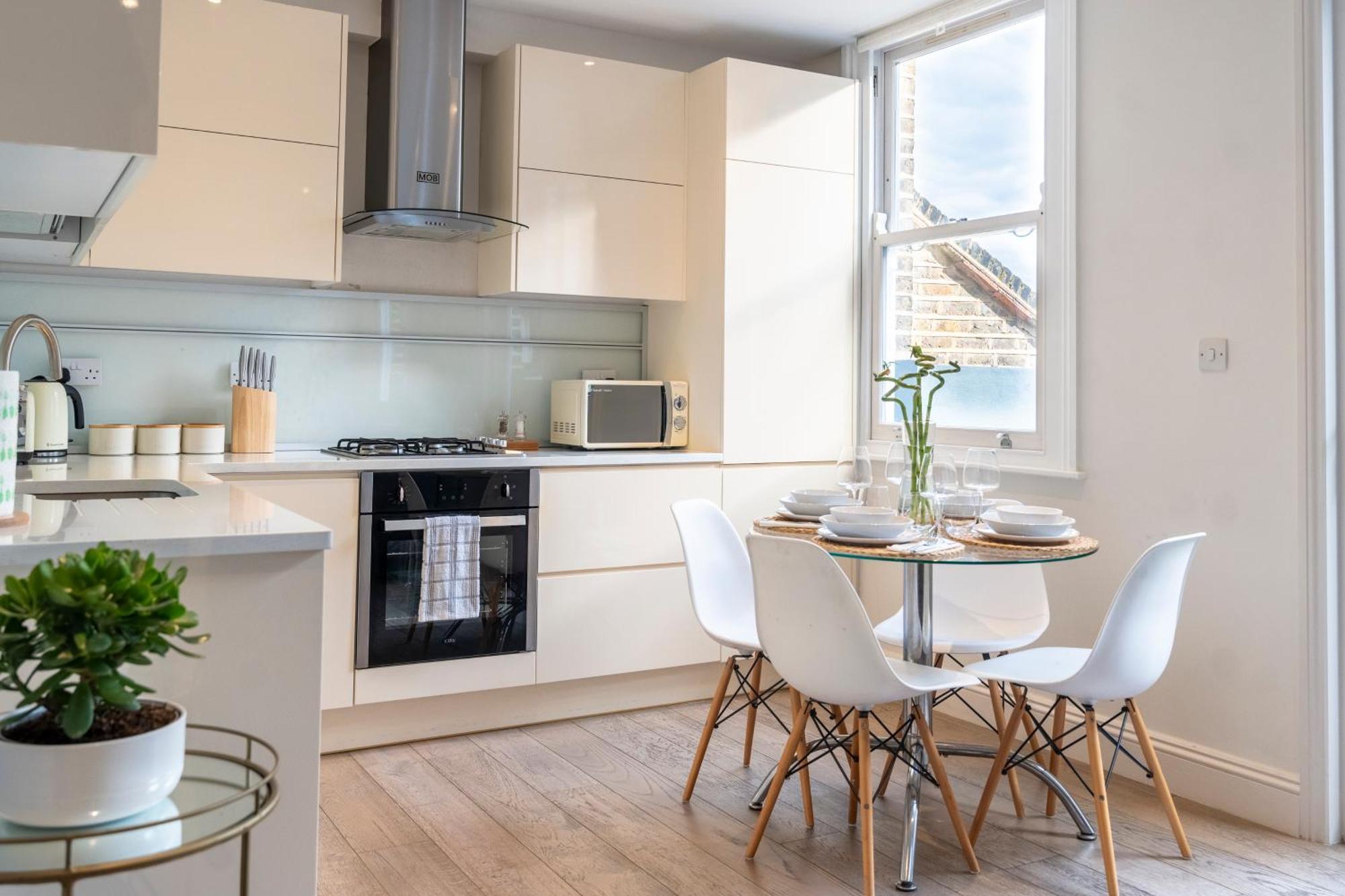 Spacious 2-bed Flat In Brixton With Private Terrace London