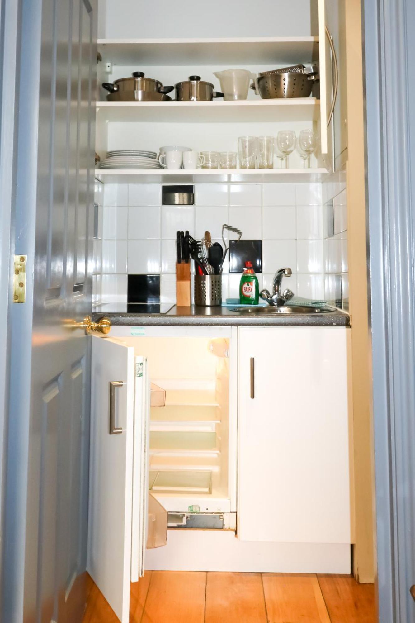 Apartment Longridge Road *