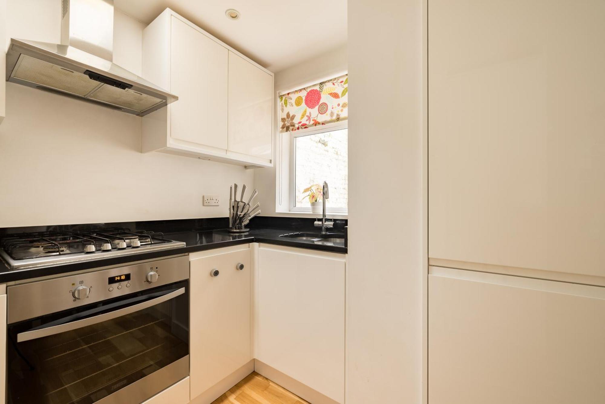 The Queenstown Apartment London