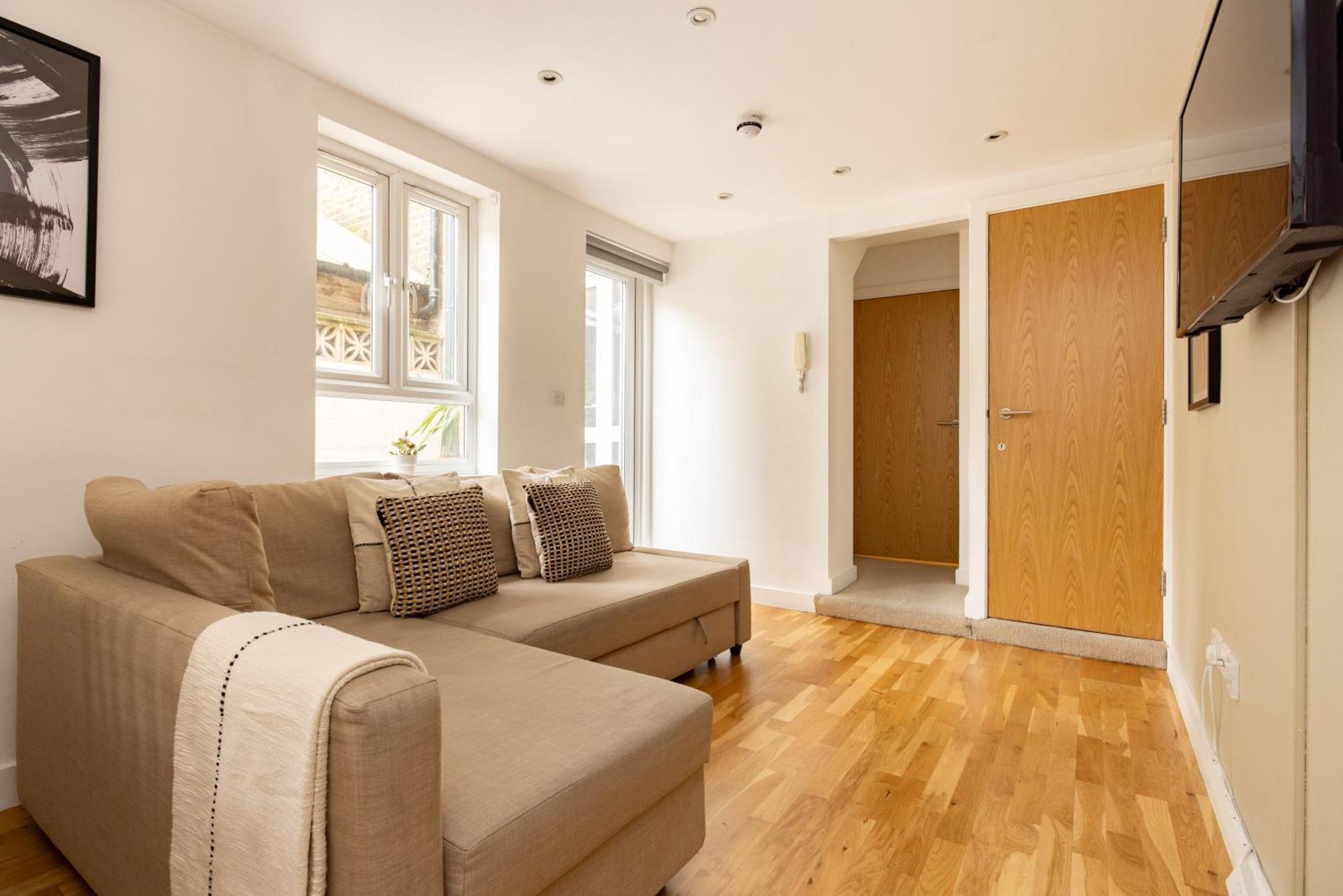 The Queenstown Apartment *