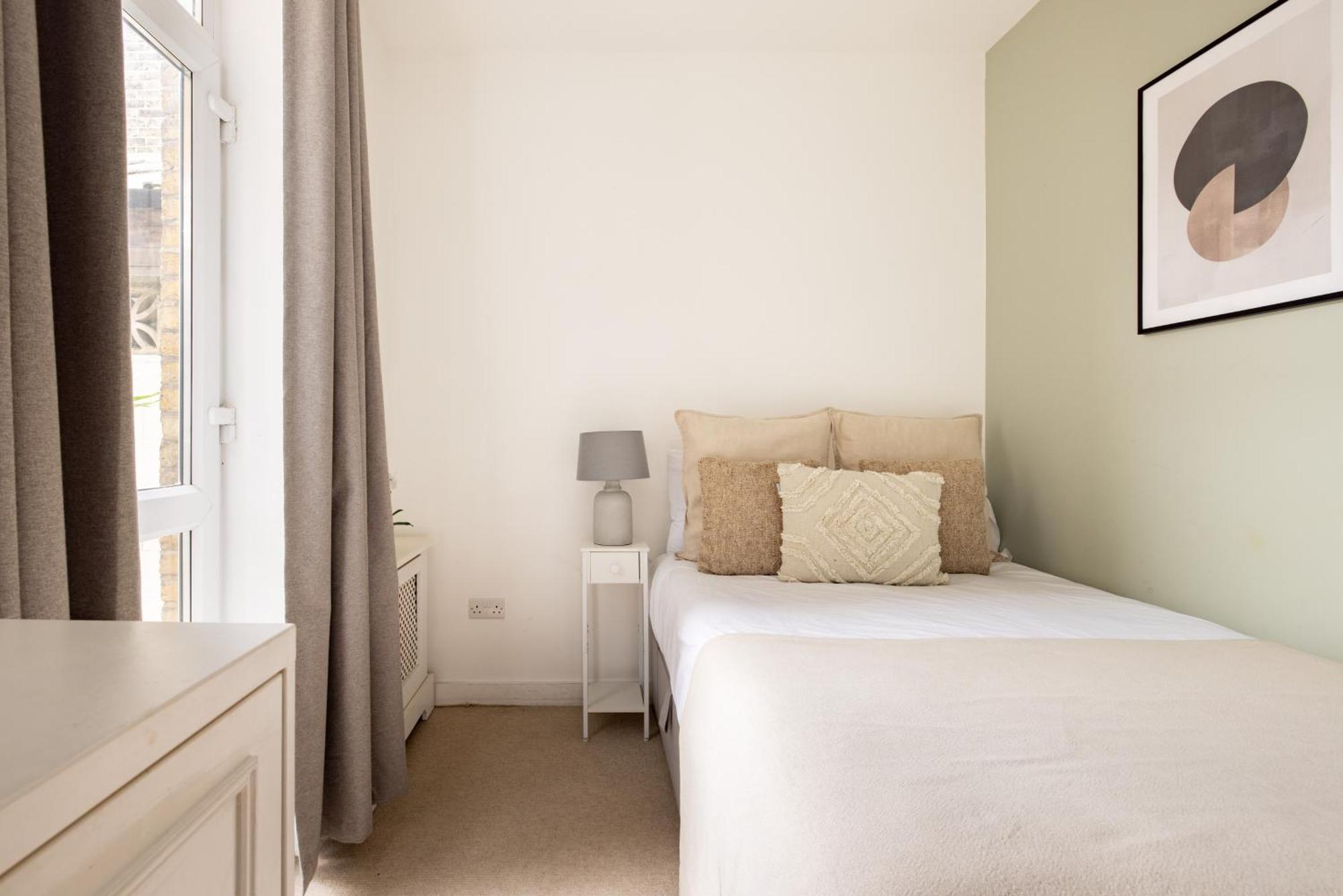 The Queenstown Apartment *