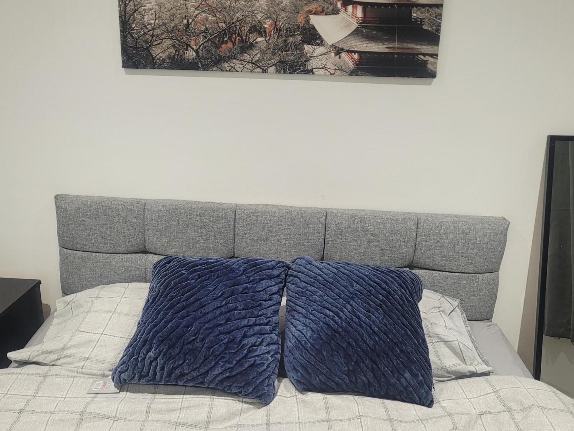 Casa de hóspedes Private In A 2 Bed In Zone 2 *