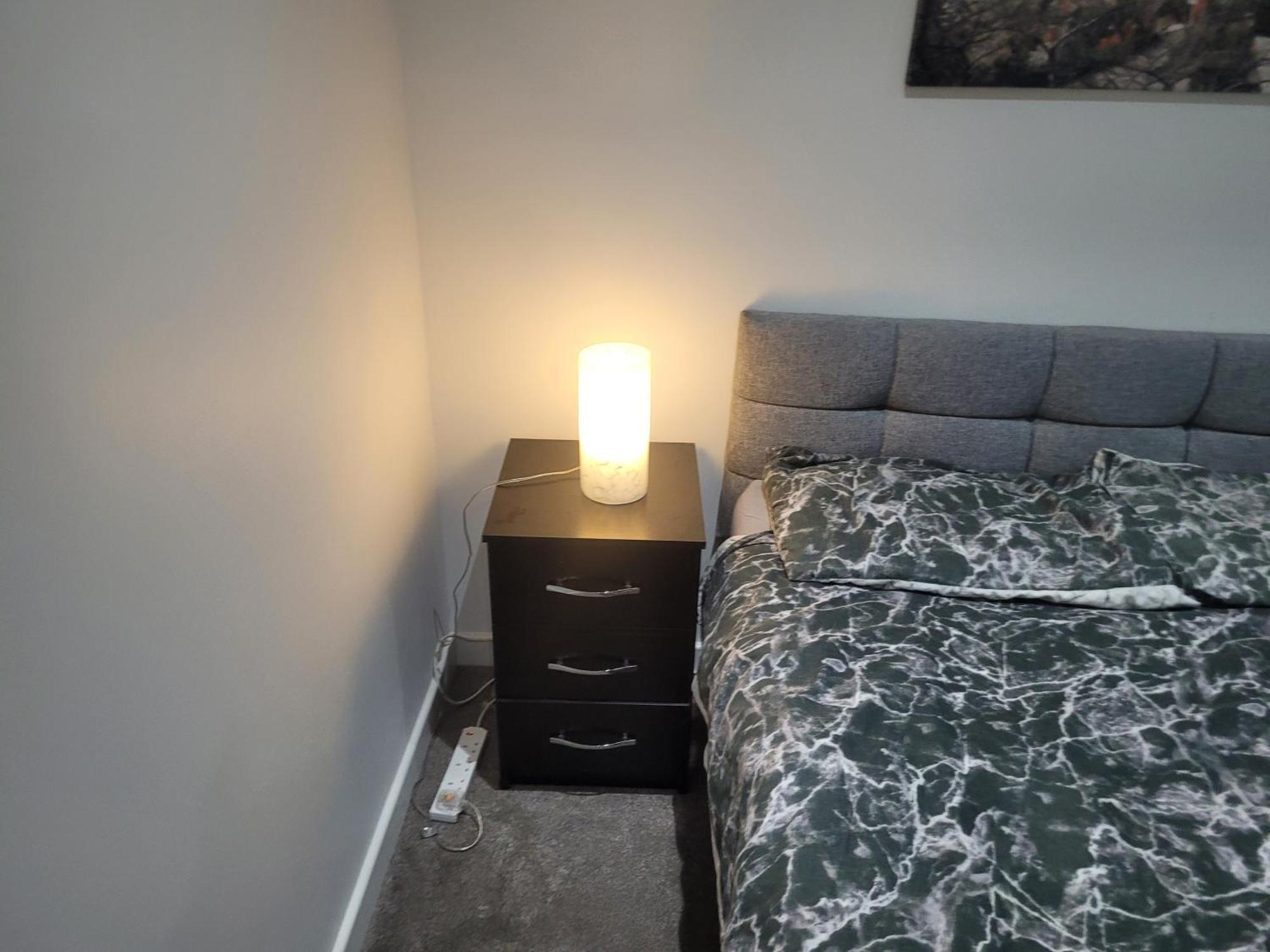 Casa de hóspedes Private In A 2 Bed In Zone 2 Londres