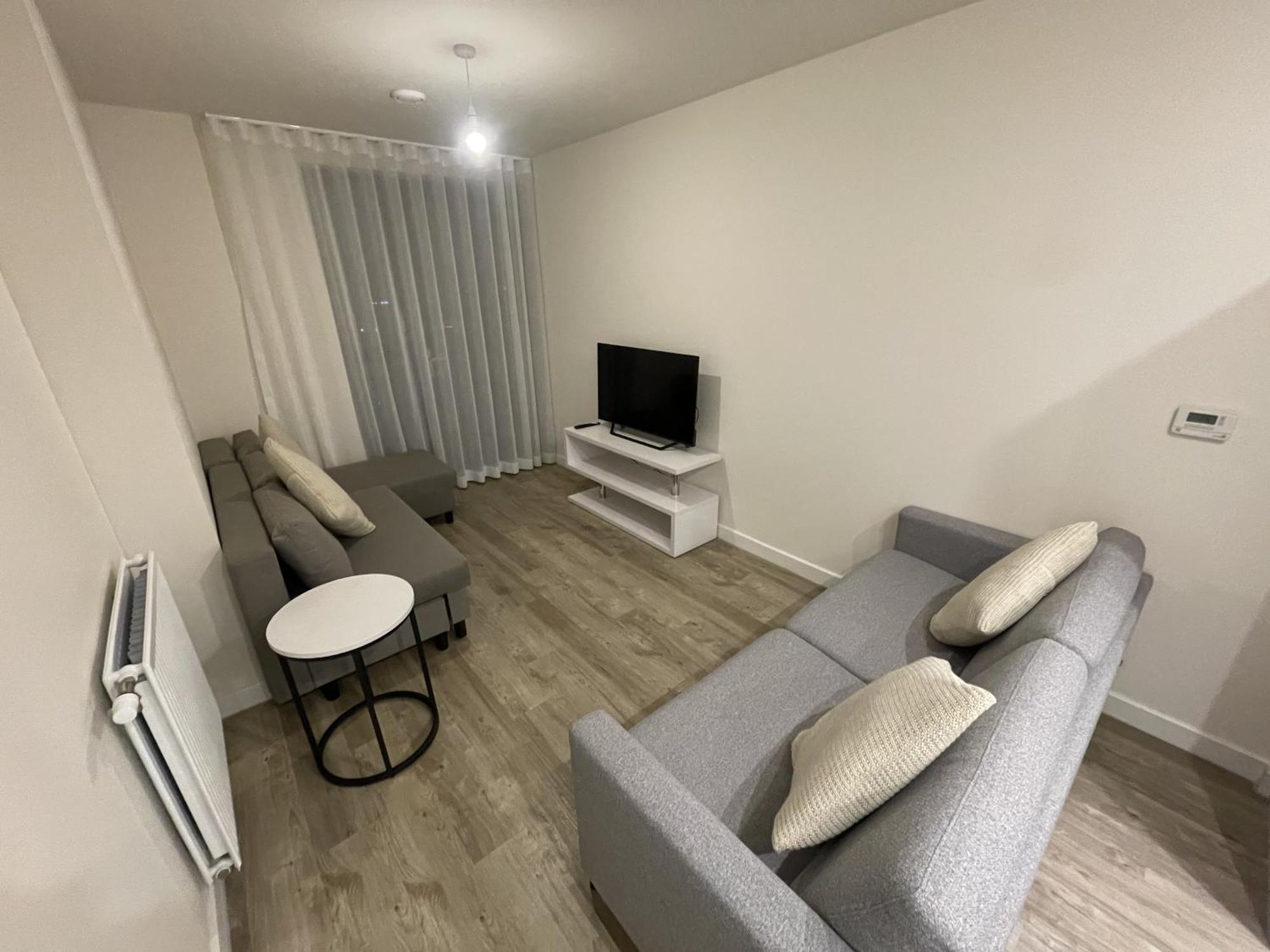 Modern 1-bedroom In Wembley Park Apartment