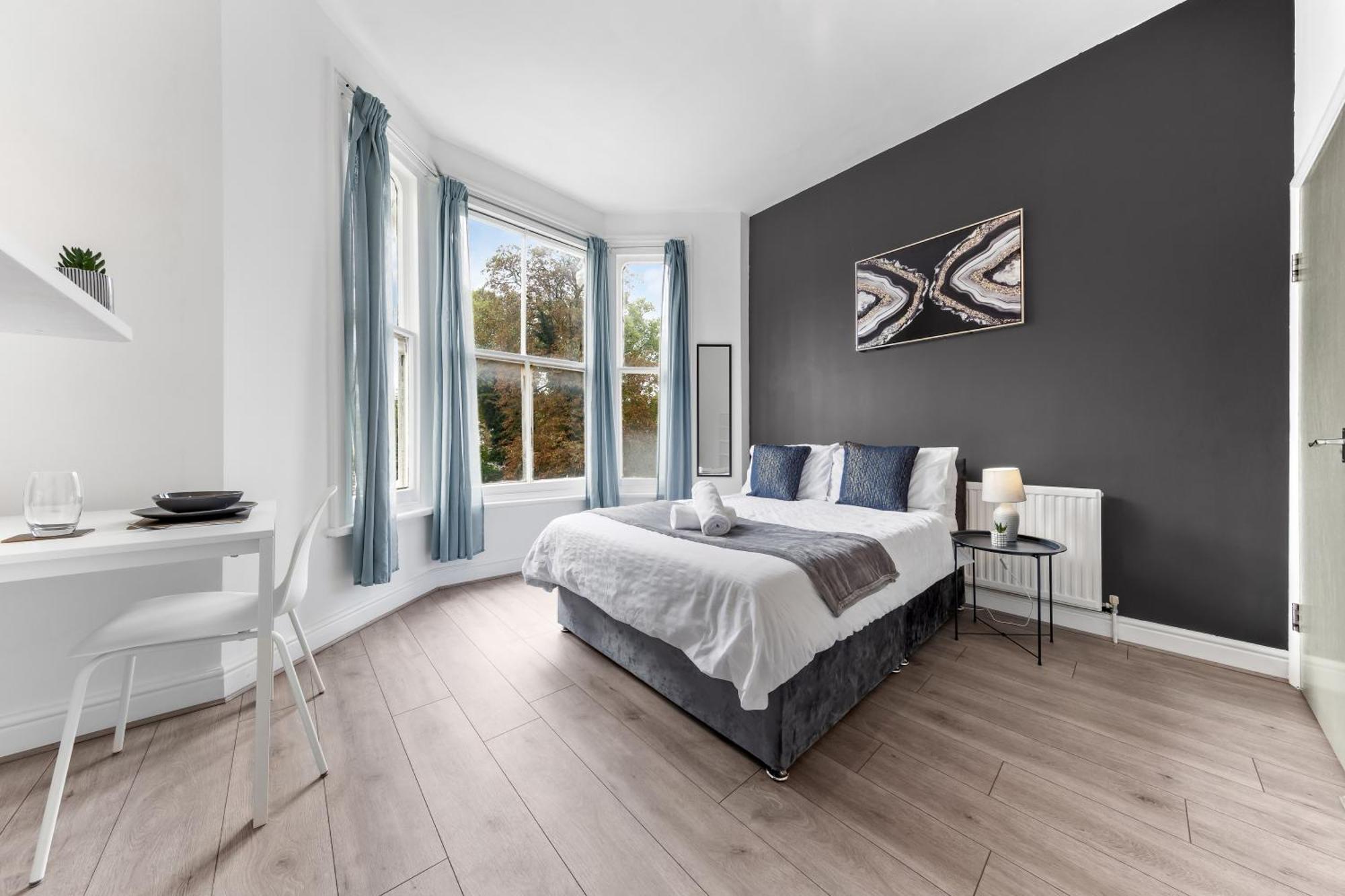 Goshen House- Booknow-2bdr-freeparking-wifi-sleeps4 Apartment *