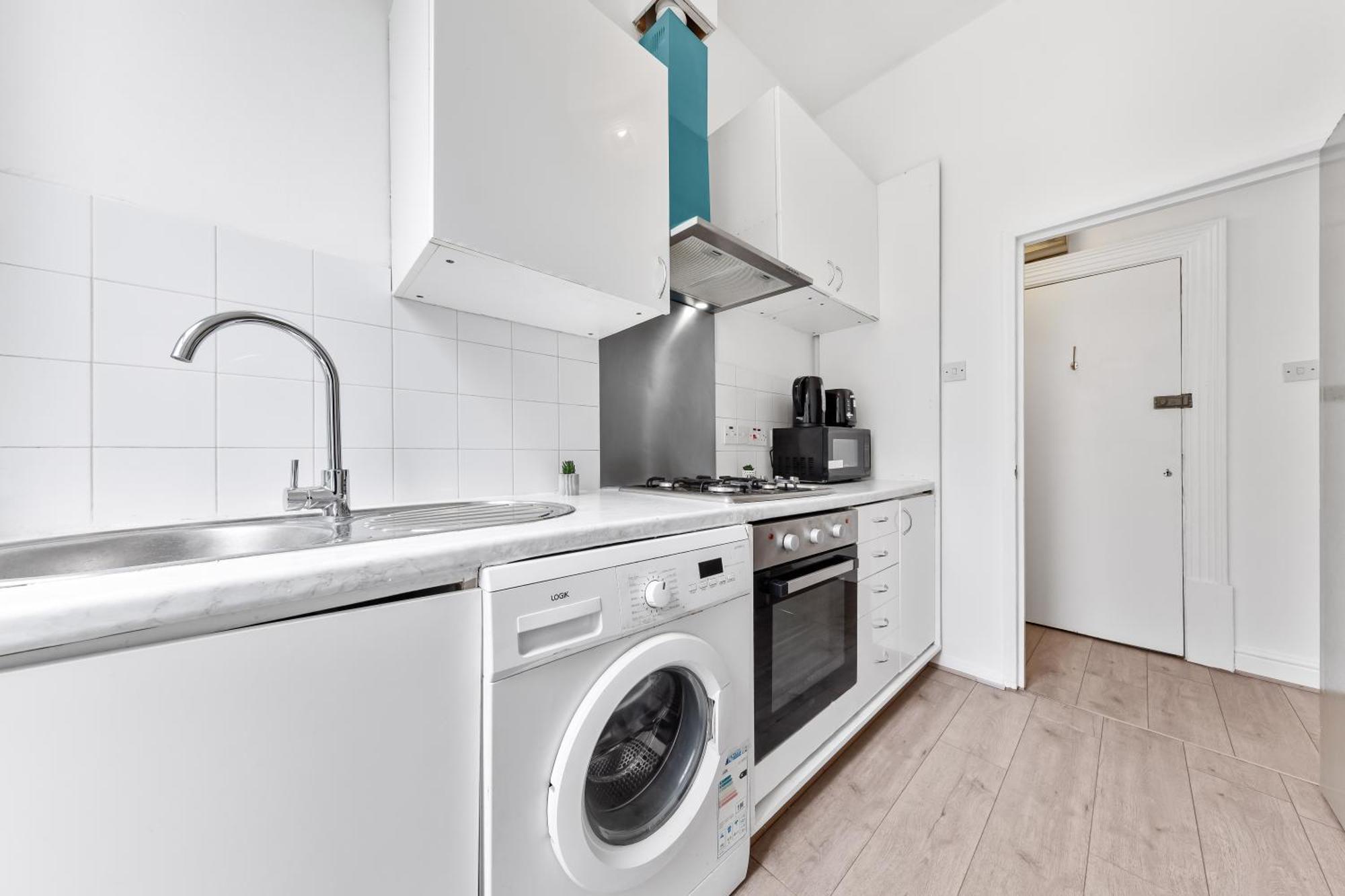 Goshen House- Booknow-2bdr-freeparking-wifi-sleeps4 *